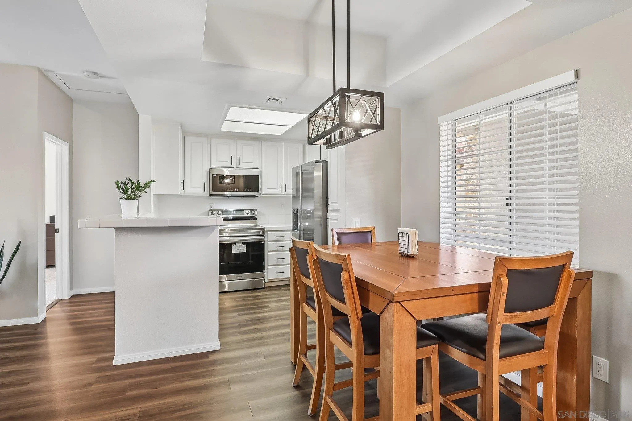 https://cdn.realtyfeed.com/cdn/127/260011363/3852759a7505fba29050ec973c7603a6.webp