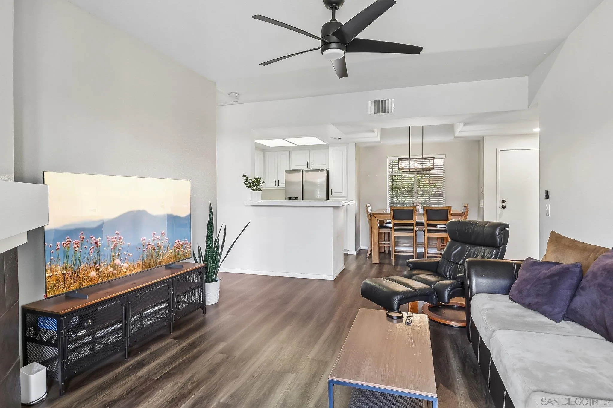 Photo #8: 260011363 Listing: Photo #8