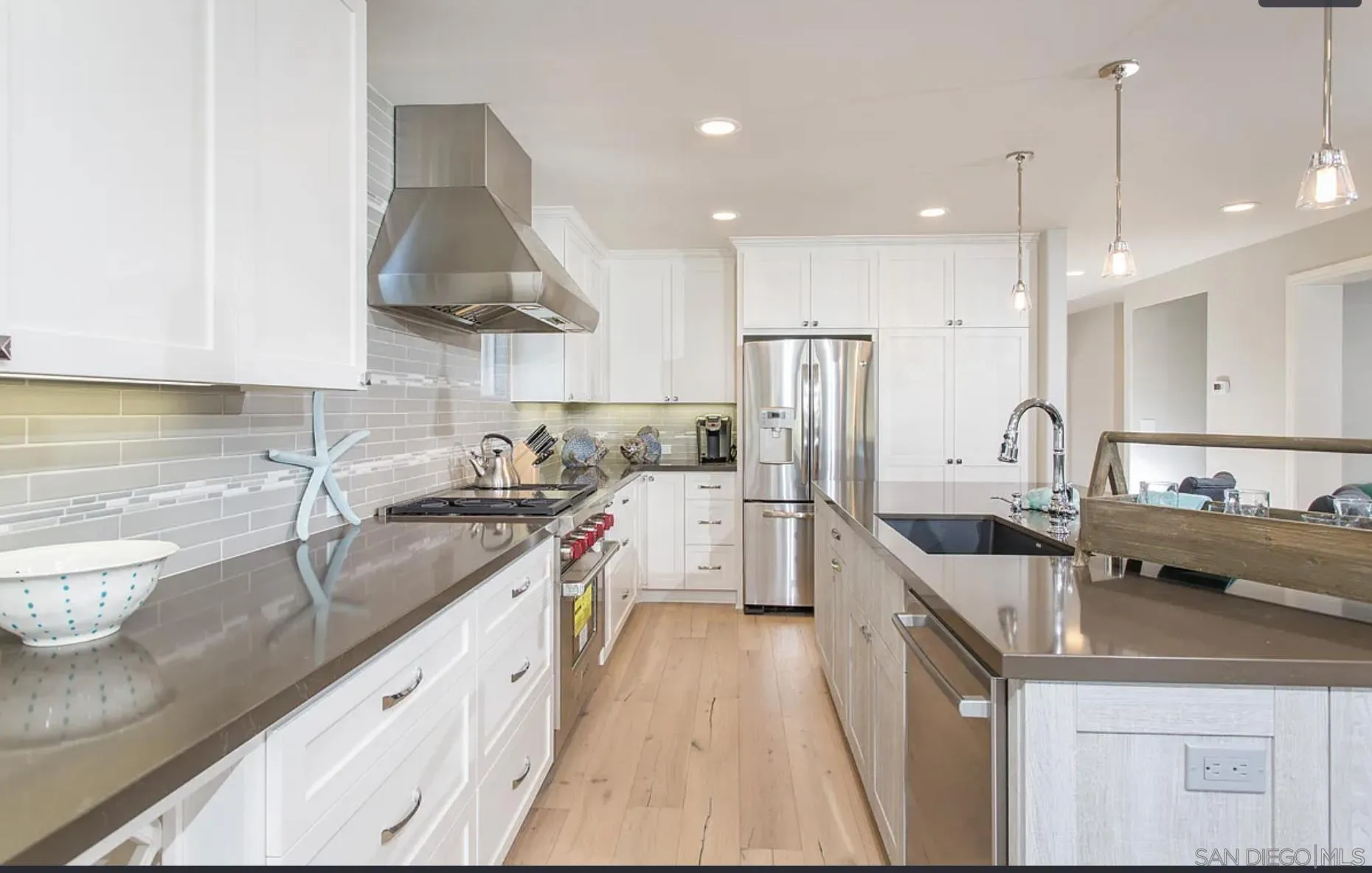 https://cdn.realtyfeed.com/cdn/127/260011366/4b7cbafec526b62d68c6735634ef4de0.webp