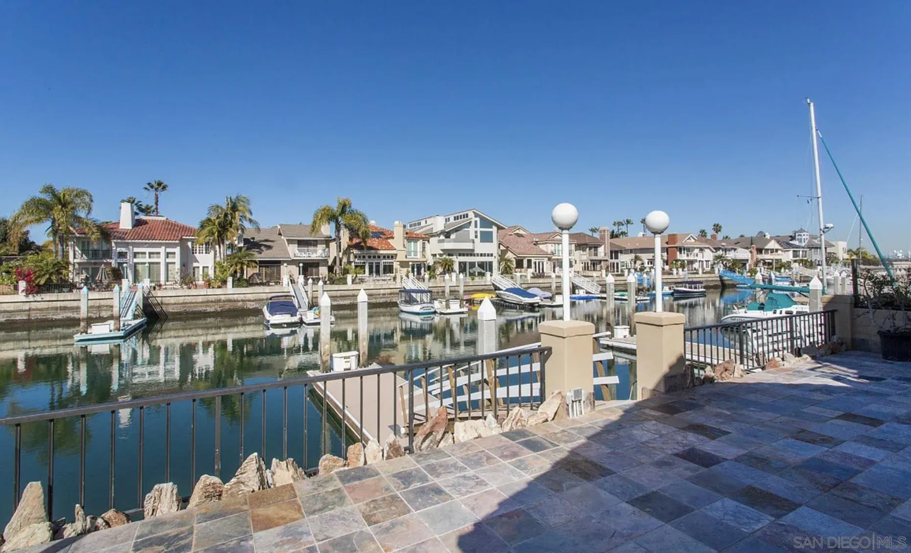 https://cdn.realtyfeed.com/cdn/127/260011366/691eb3409d9e12309583eec701ad701f.webp