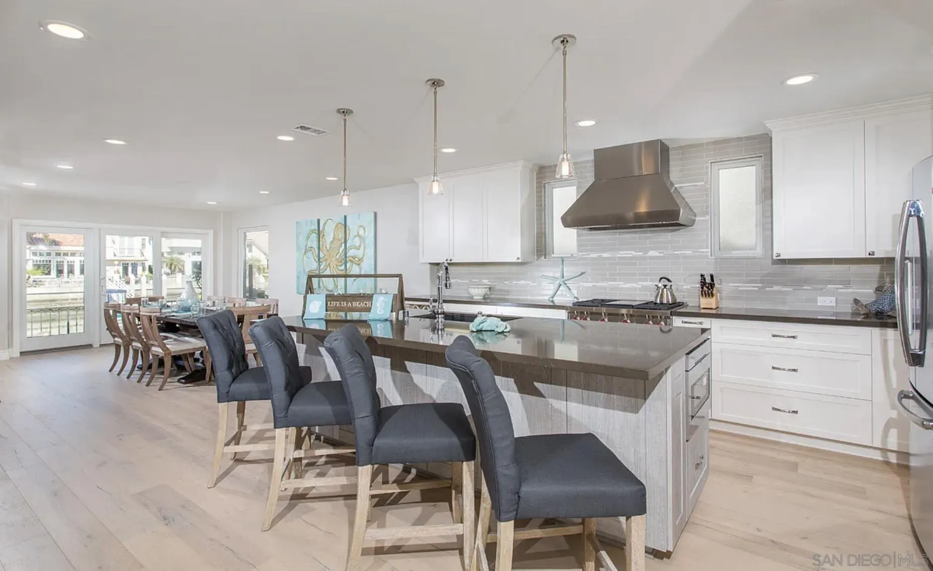 https://cdn.realtyfeed.com/cdn/127/260011366/bdbdc77e56fe4c8367cf1fcdd41be14a.webp