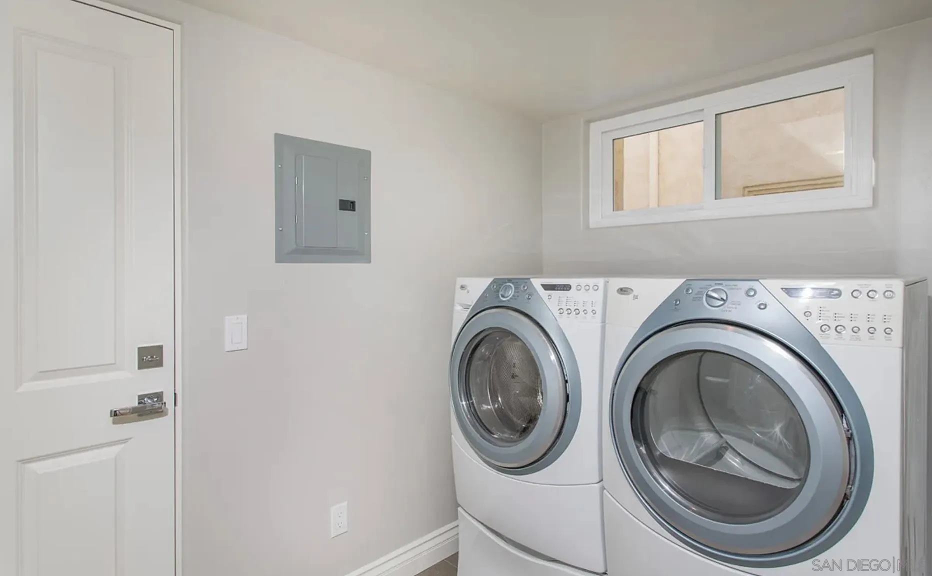 https://cdn.realtyfeed.com/cdn/127/260011366/dfdca497c83d8e163373e88d1e454f0d.webp