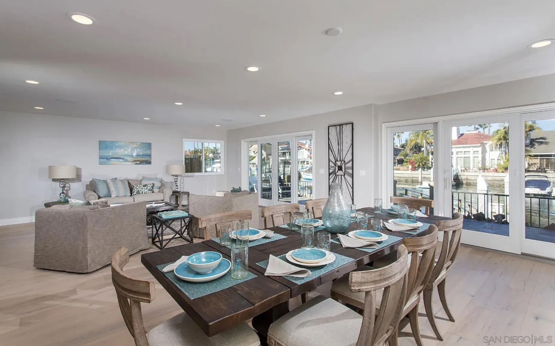 https://cdn.realtyfeed.com/cdn/127/260011366/ff8f25c68a987217042e8079974213c0.webp