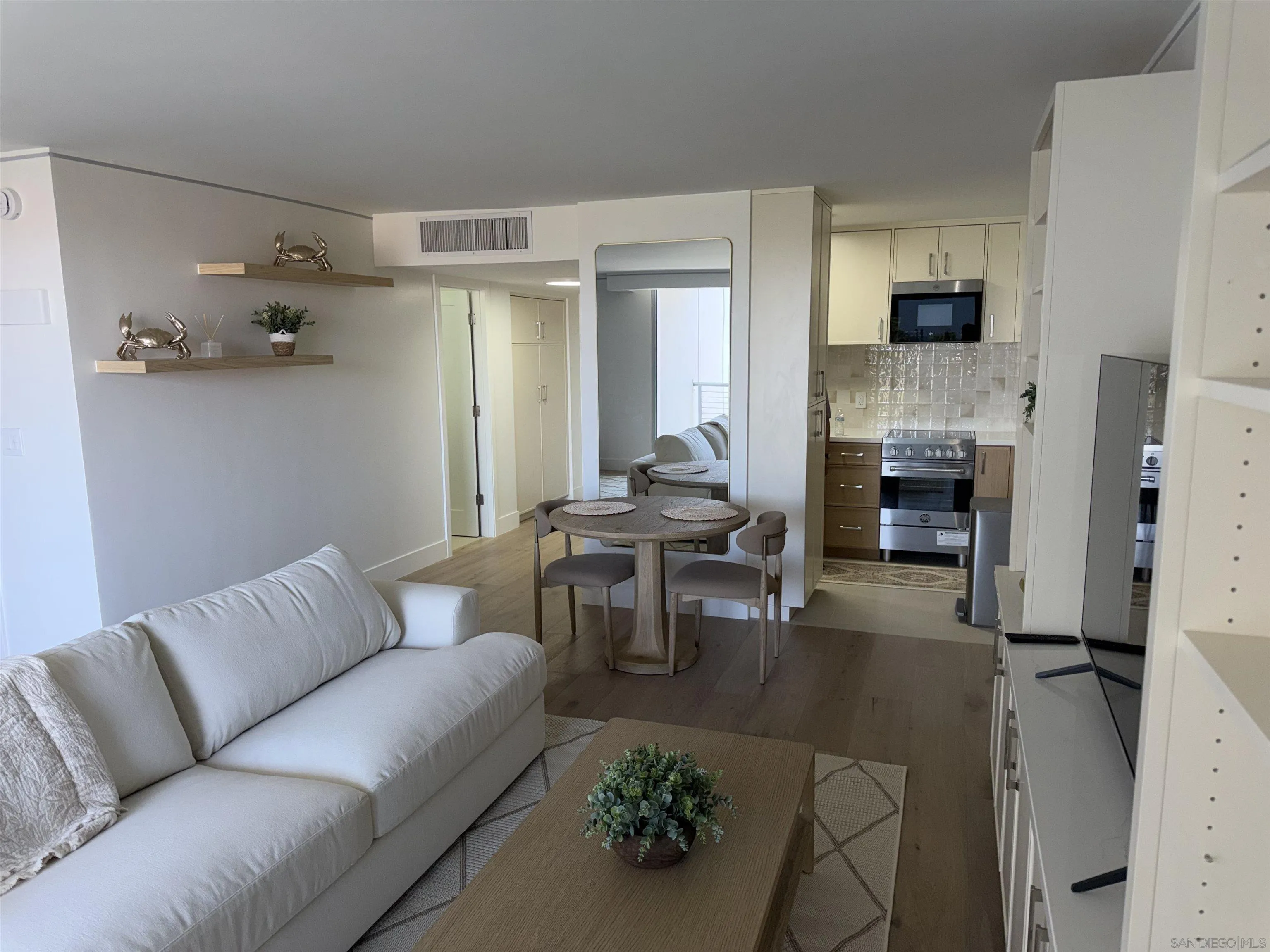 https://cdn.realtyfeed.com/cdn/127/260011368/df6239ea442d3eaf39f04adbfe596496.webp