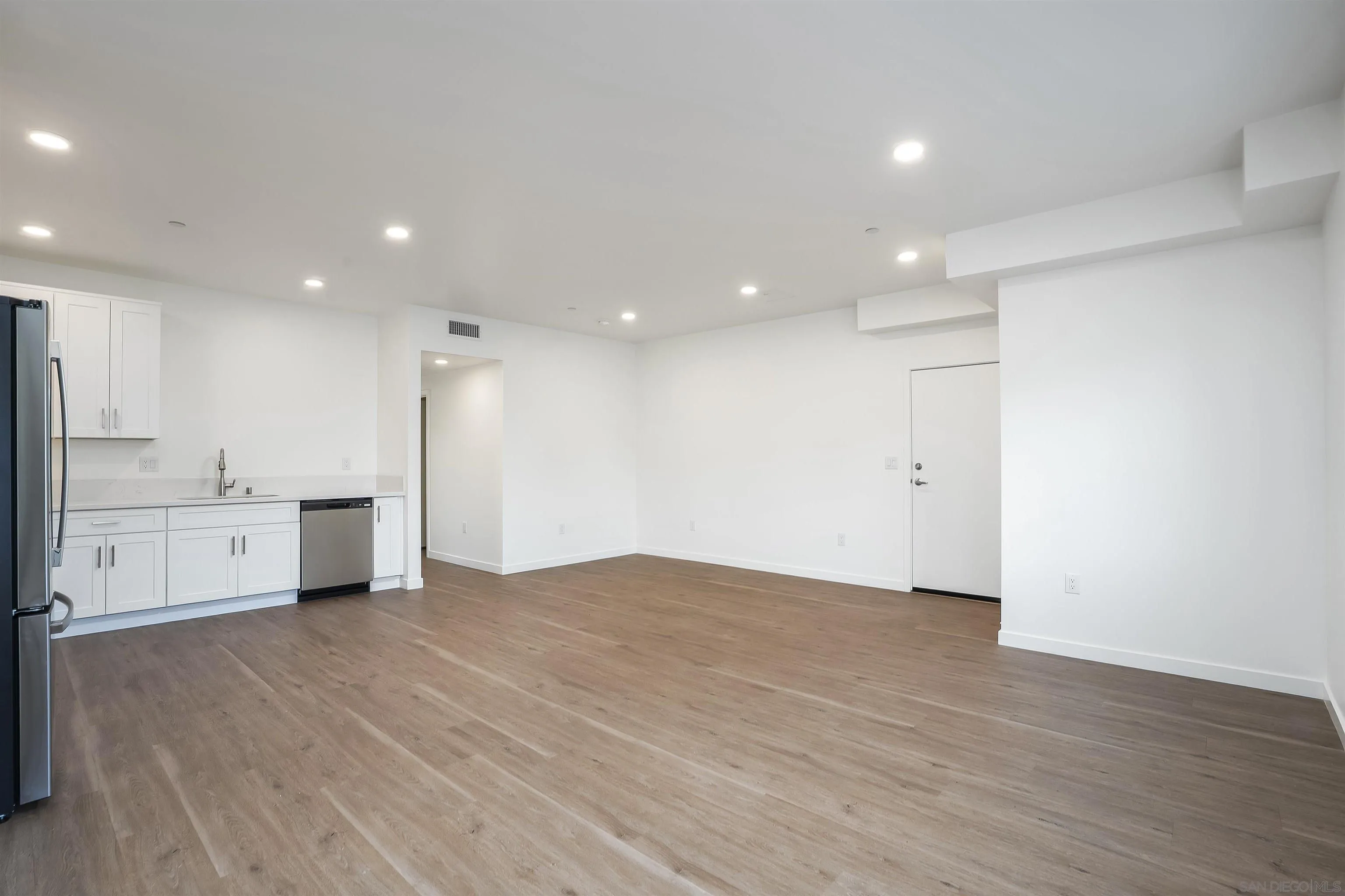 1815 La Siesta, National City, CA 91950