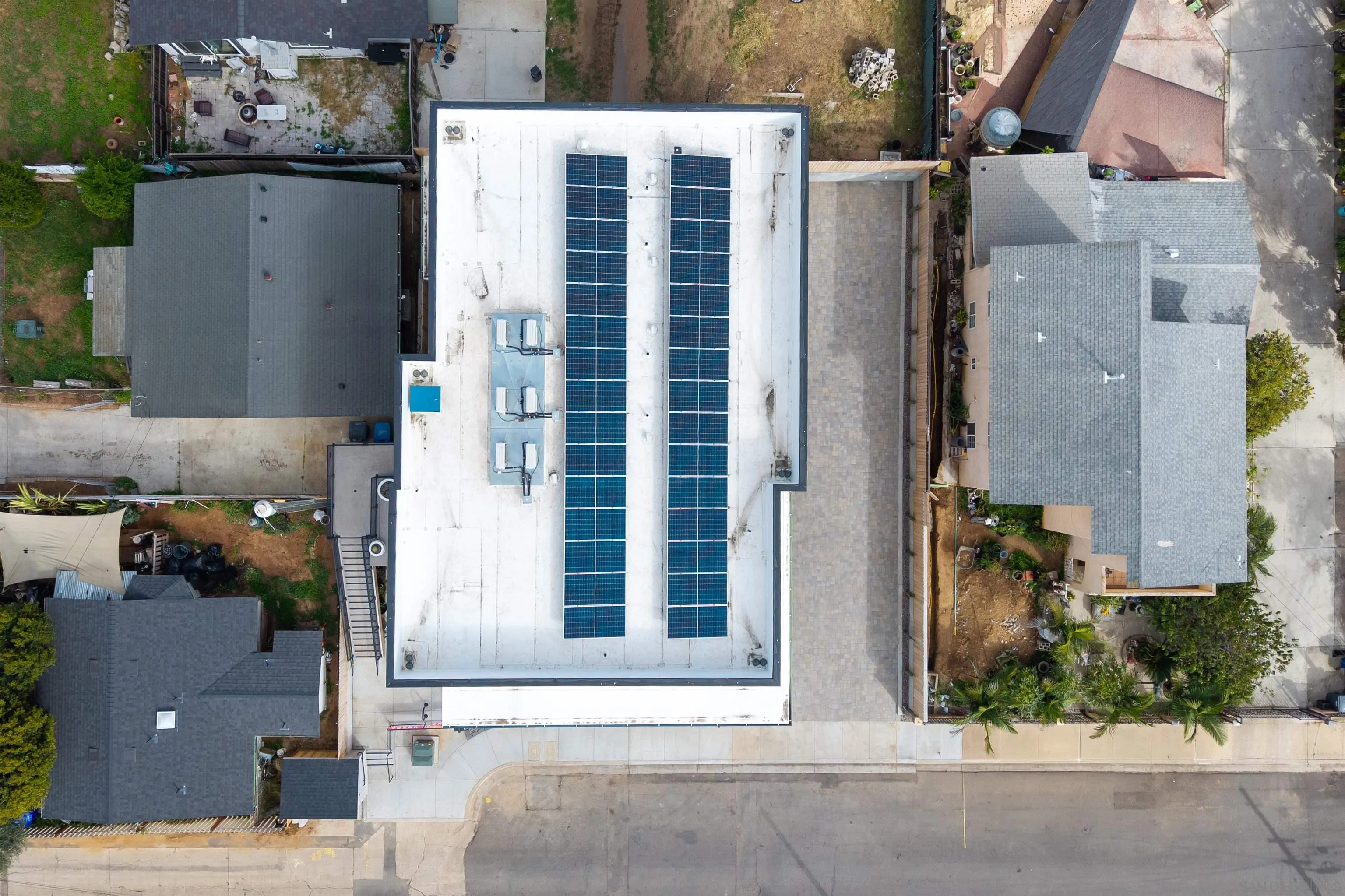 1815 La Siesta, National City, CA 91950