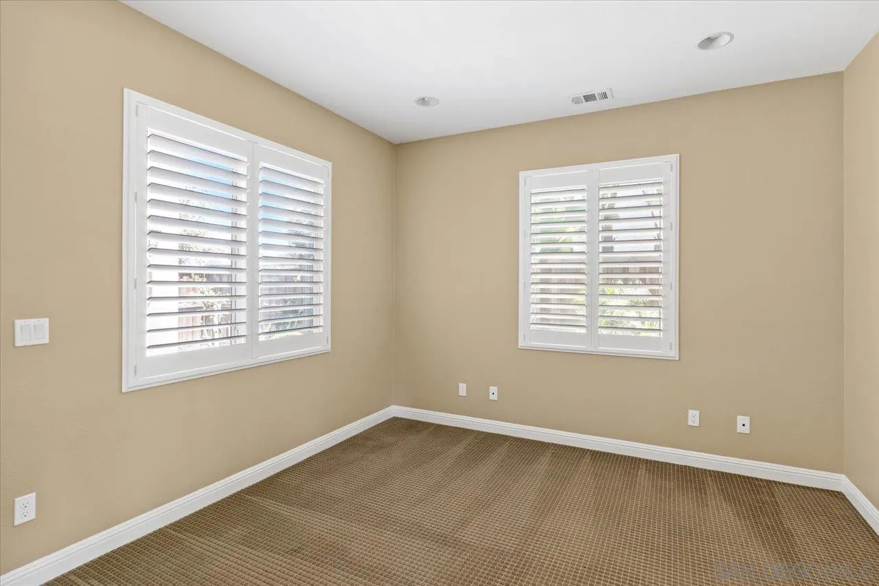 https://cdn.realtyfeed.com/cdn/127/260011372/cbbdeb2d59ea748ac8d56f82335d4f2c.webp