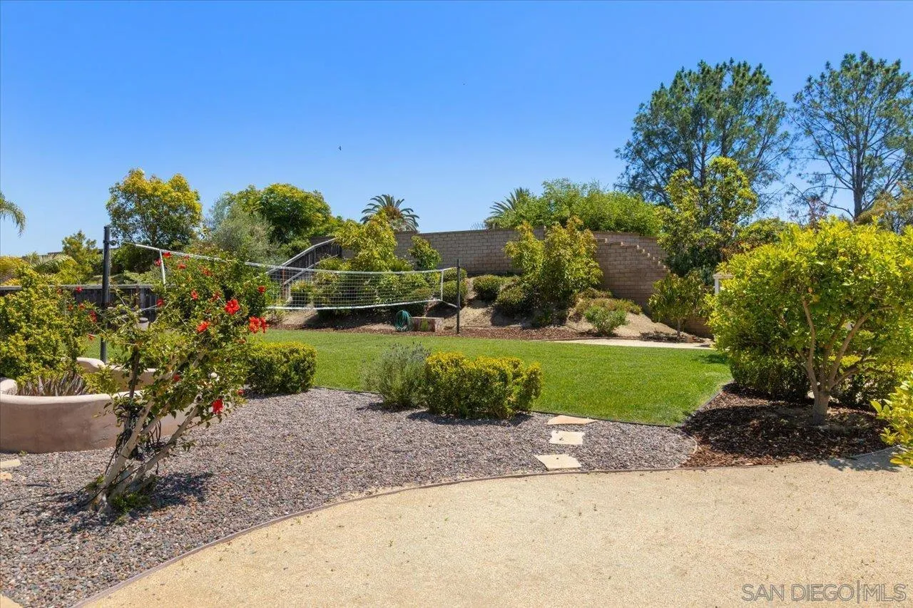 https://cdn.realtyfeed.com/cdn/127/260011372/d5dc5cb1c17443fcf6c4e6da35c31685.webp