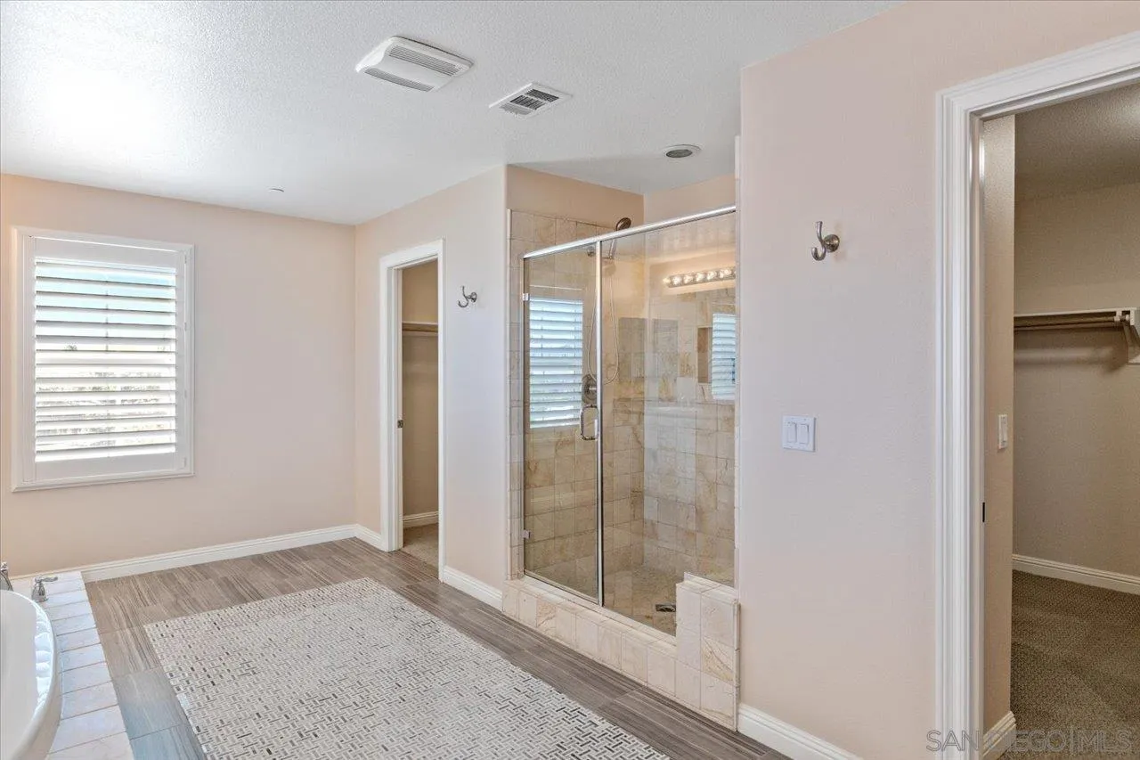 https://cdn.realtyfeed.com/cdn/127/260011372/f6220cf508bb0942f37284fe53b73c21.webp