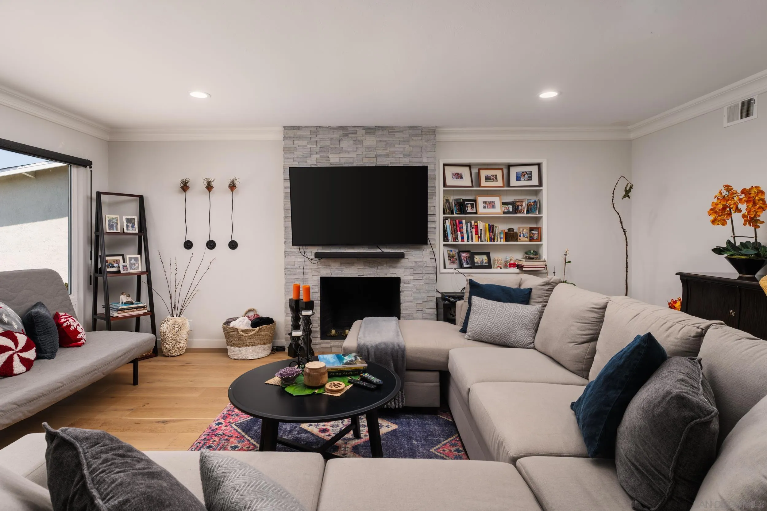 https://cdn.realtyfeed.com/cdn/127/260011375/049d69161897199a3fe4e85d9967b337.webp