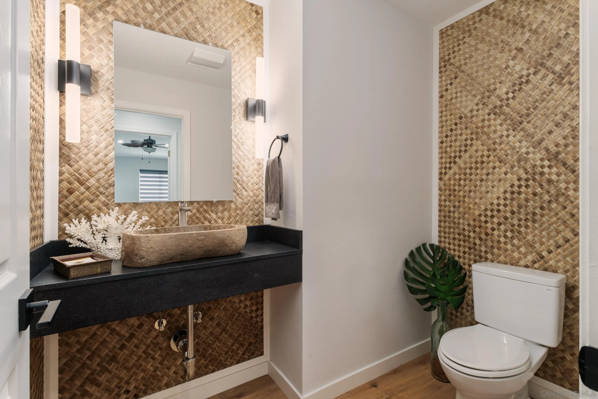 https://cdn.realtyfeed.com/cdn/127/260011375/135446b9fa1698821073e3b67a6daca4.webp