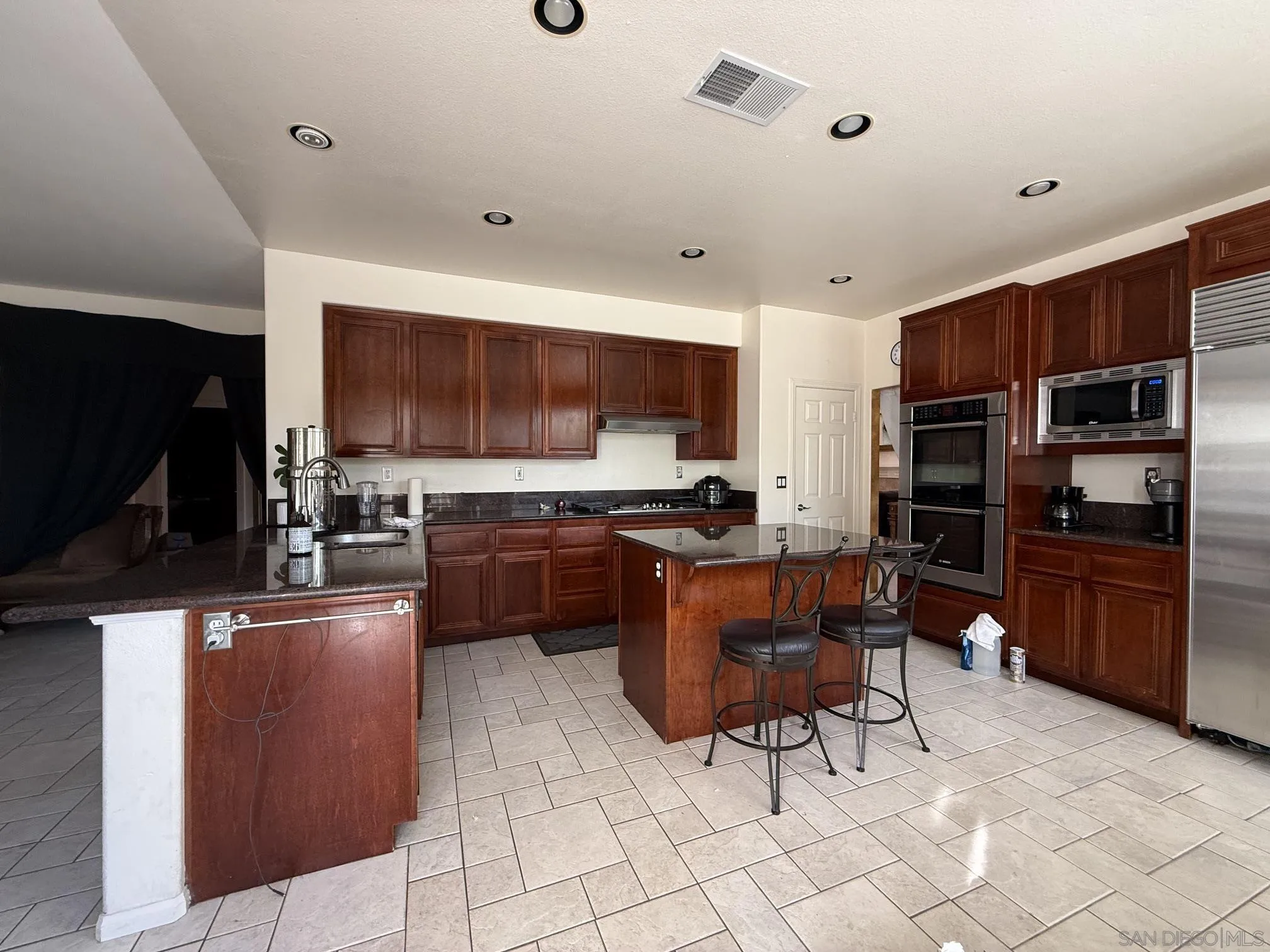 https://cdn.realtyfeed.com/cdn/127/260011378/3e9fe3173203d50a1496e6499e0c82bf.webp
