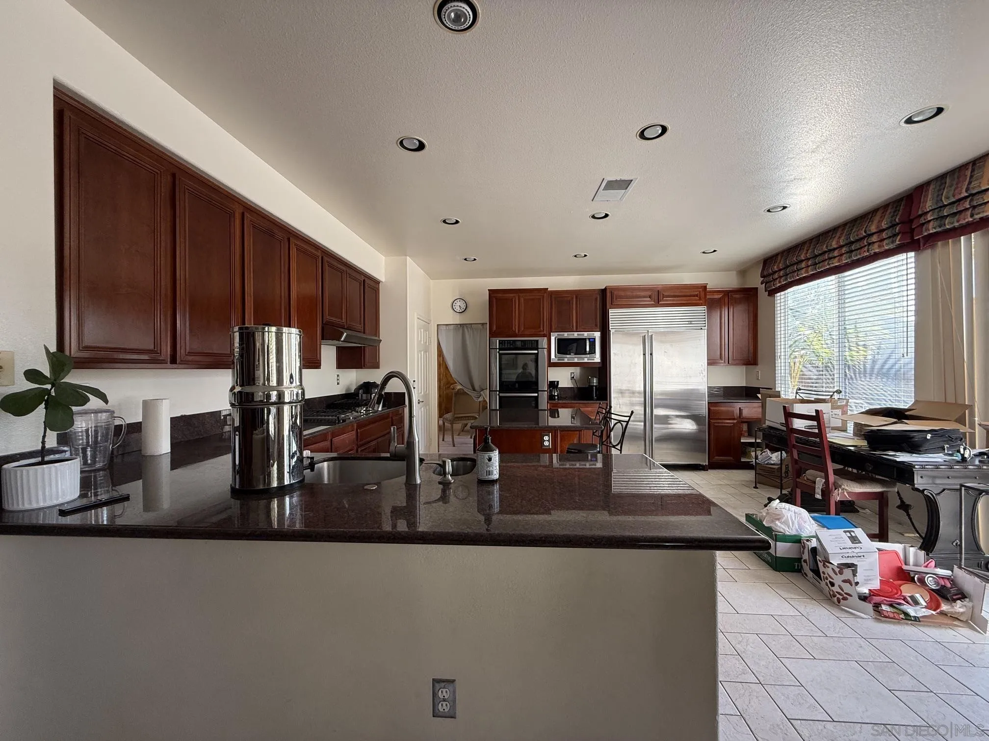 https://cdn.realtyfeed.com/cdn/127/260011378/6d760a065f279f07dfc7bd225170c43d.webp