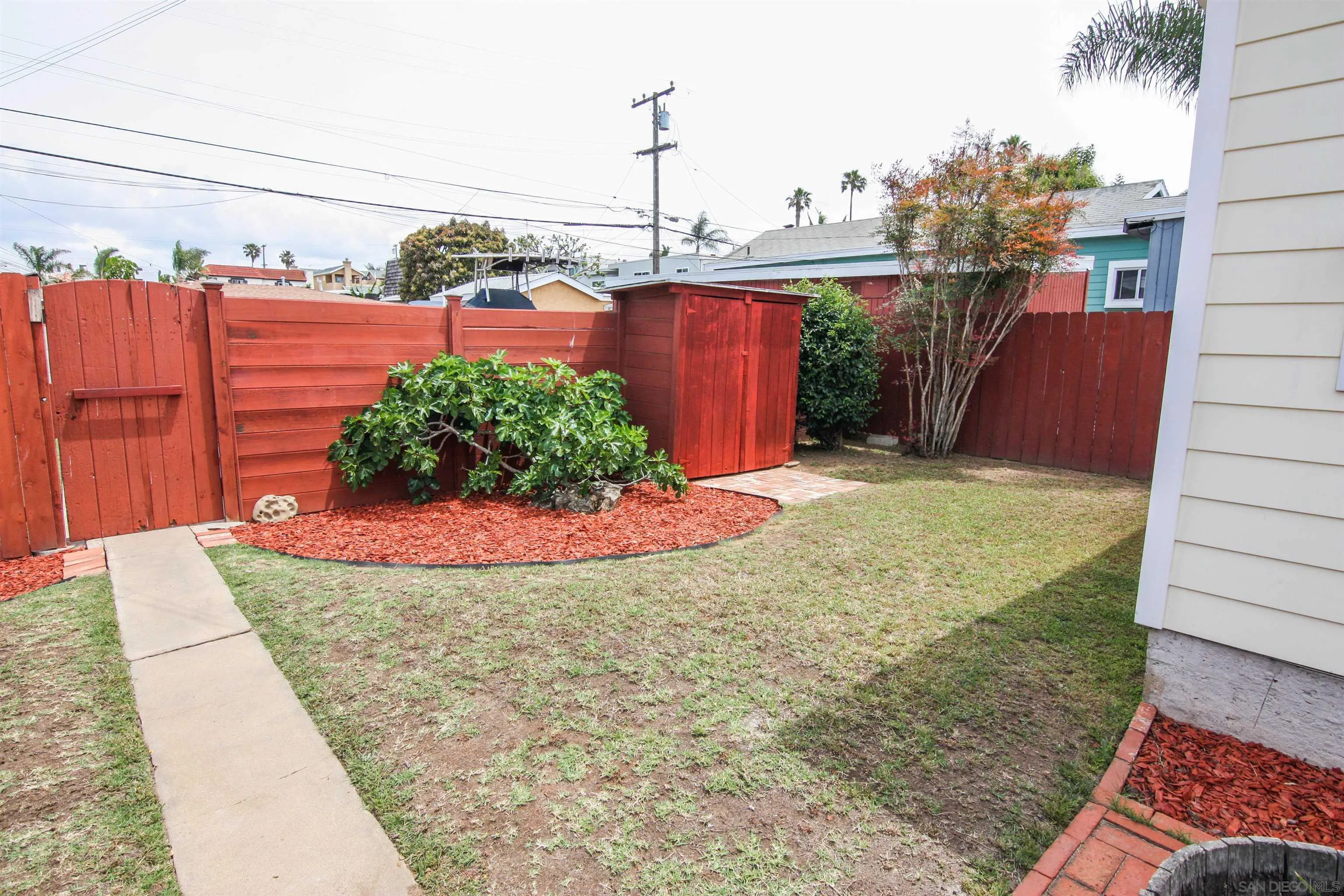 https://cdn.realtyfeed.com/cdn/127/260011379/6a49573d8095d295b86e113c60cb30af.webp