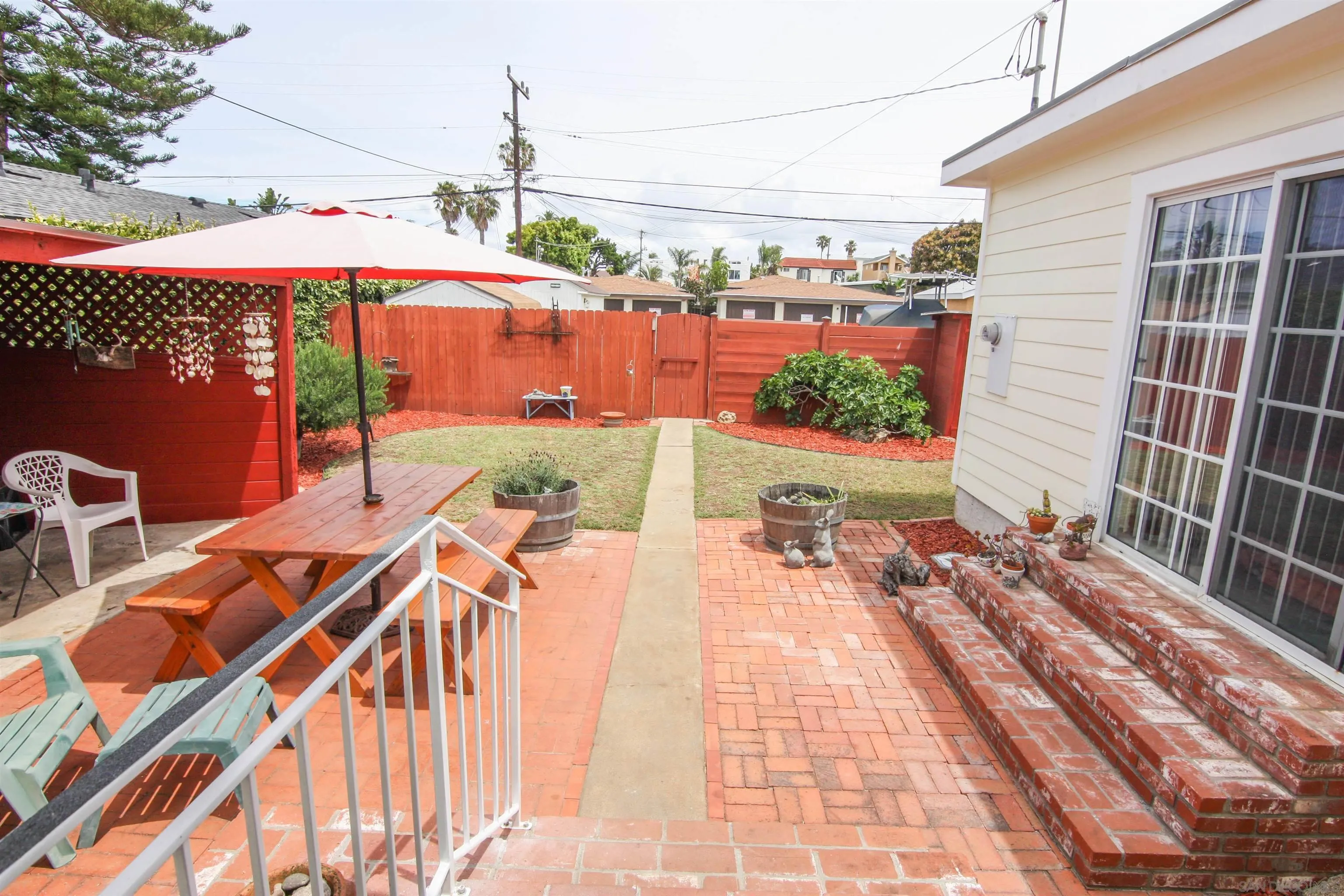 https://cdn.realtyfeed.com/cdn/127/260011379/7572a5908dfdef40a0beaff1cc087fb3.webp