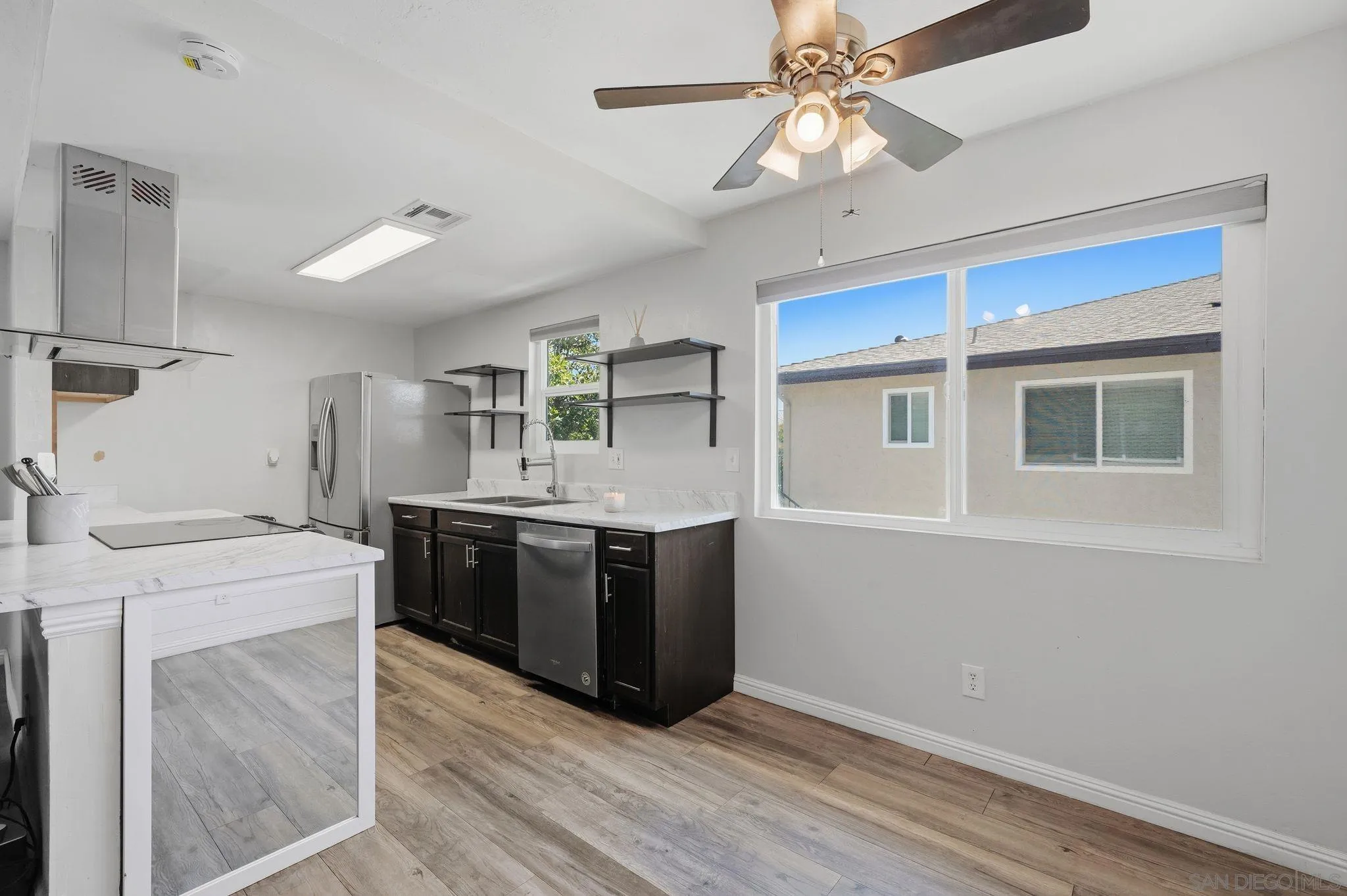 https://cdn.realtyfeed.com/cdn/127/260011381/152e303cf1363fcc934712621a59bc22.webp