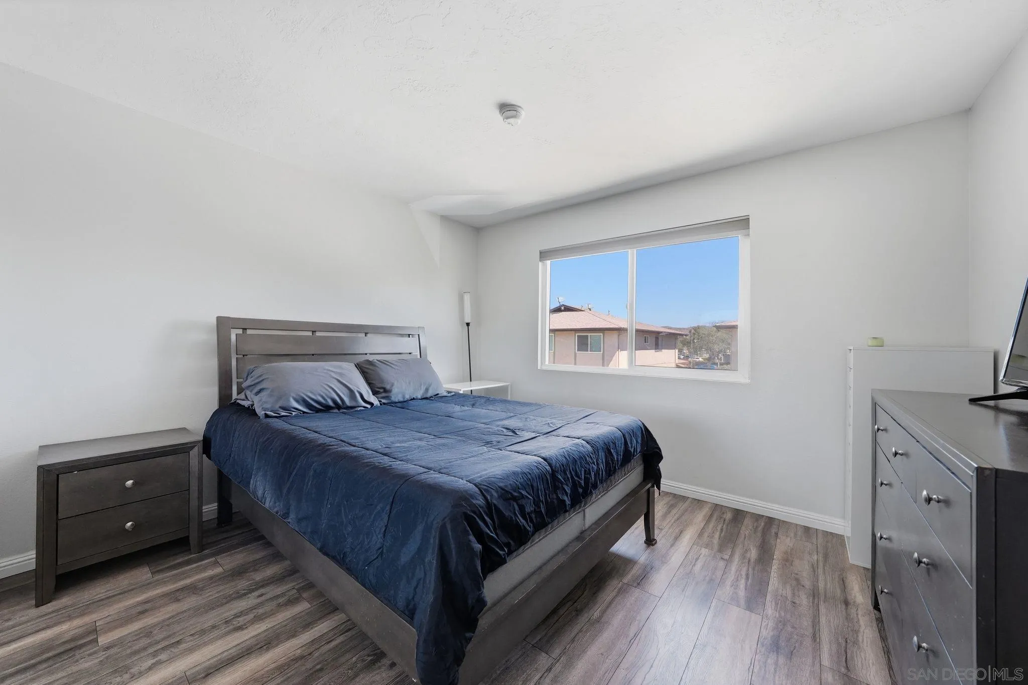 https://cdn.realtyfeed.com/cdn/127/260011381/175ceaaf89548cbfb10db2900057fa40.webp