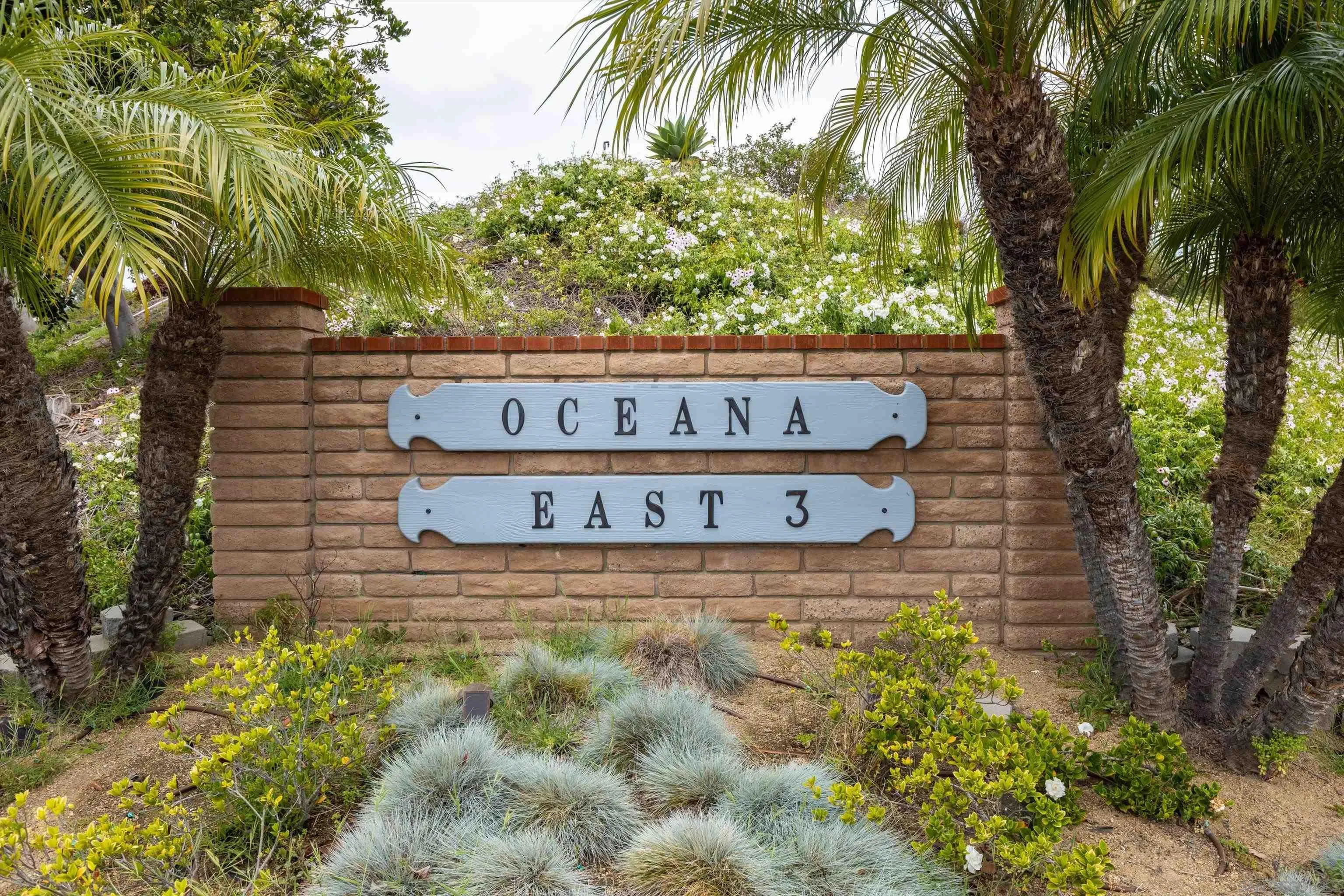 https://cdn.realtyfeed.com/cdn/127/260011382/48a4234f7f61e01ec84d6e95616ca9d2.webp