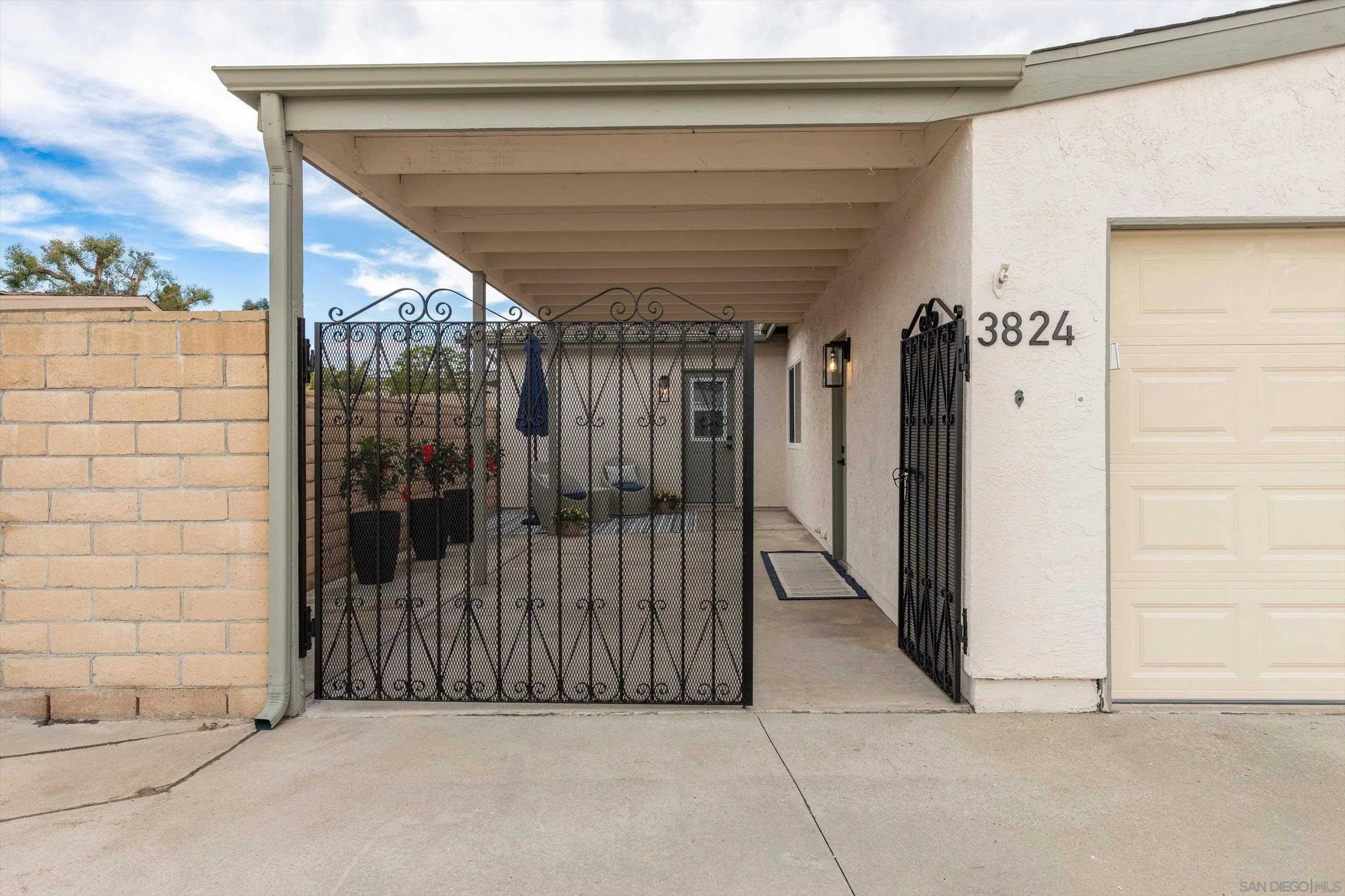 https://cdn.realtyfeed.com/cdn/127/260011382/99da82a4598e662bba11e2849ed3da7f.webp