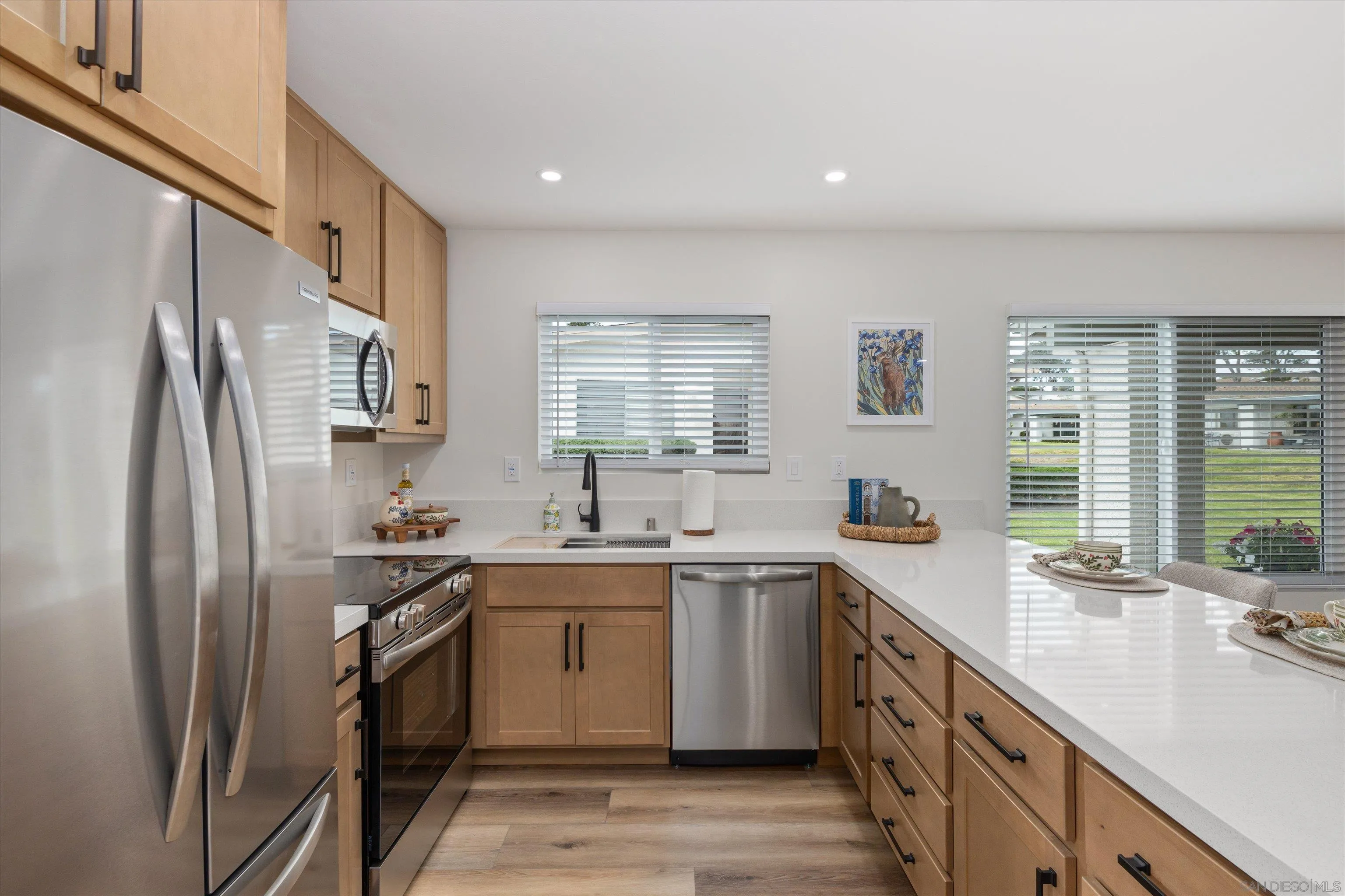 https://cdn.realtyfeed.com/cdn/127/260011382/f80cc5764be33dae72c7242878caa9e8.webp