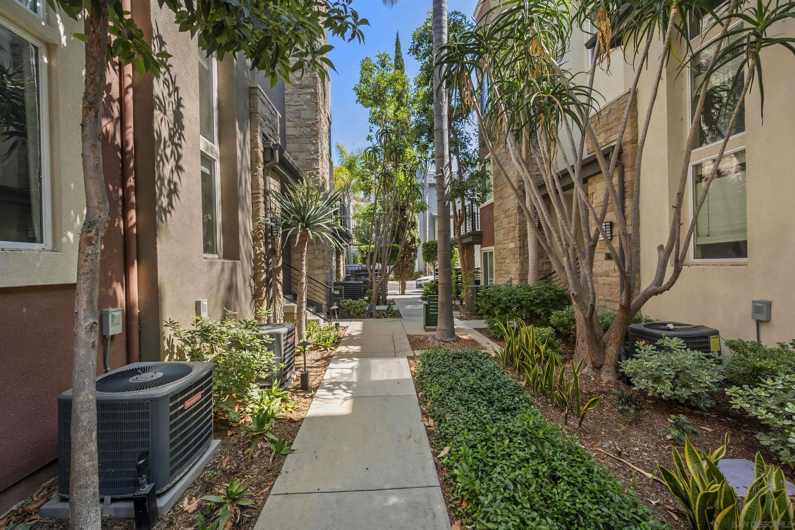 Photo #3: 260011387 Listing: Photo #3