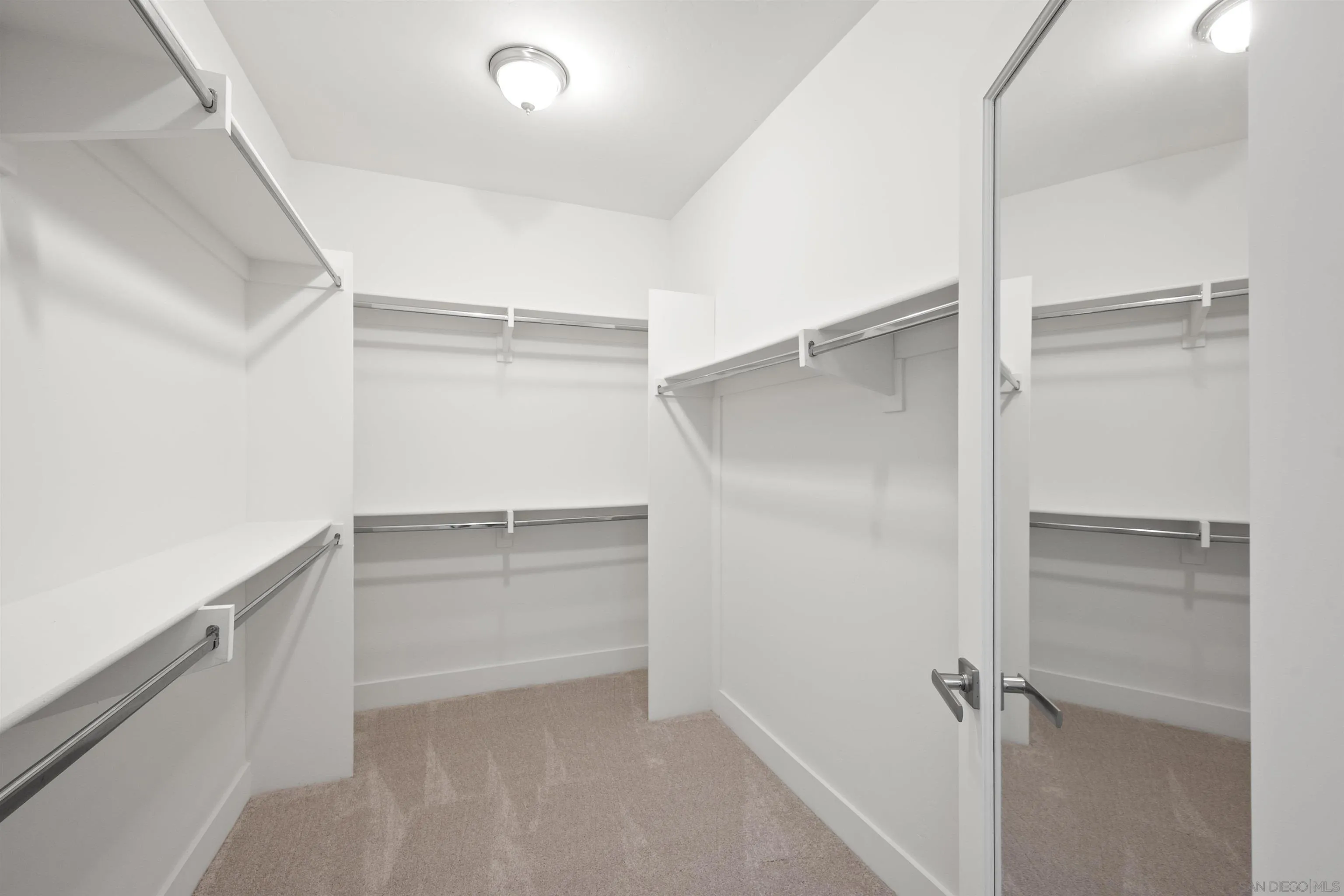 Photo #36: 260011387 Listing: Photo #36