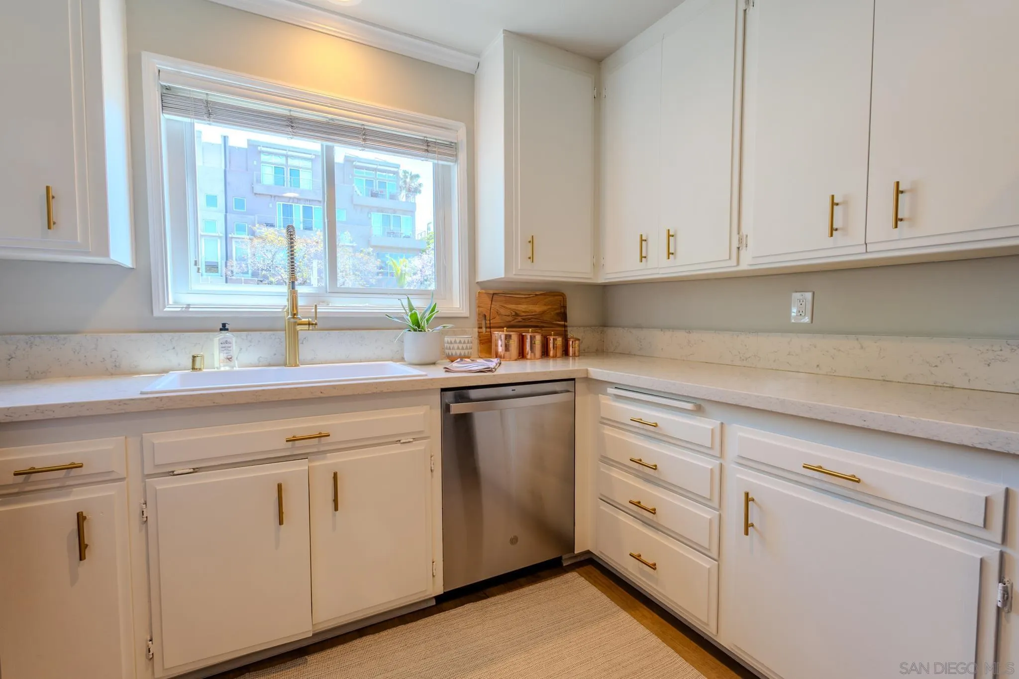 Photo #14: 260011389 Listing: Photo #14