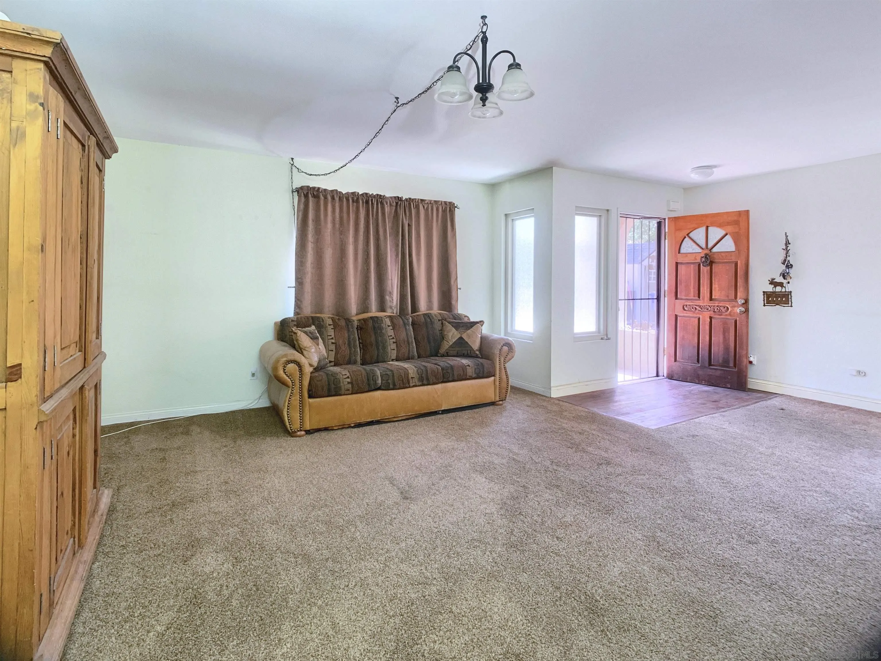 https://cdn.realtyfeed.com/cdn/127/260011390/51c161ec60fa123dbd03d46a76040978.webp