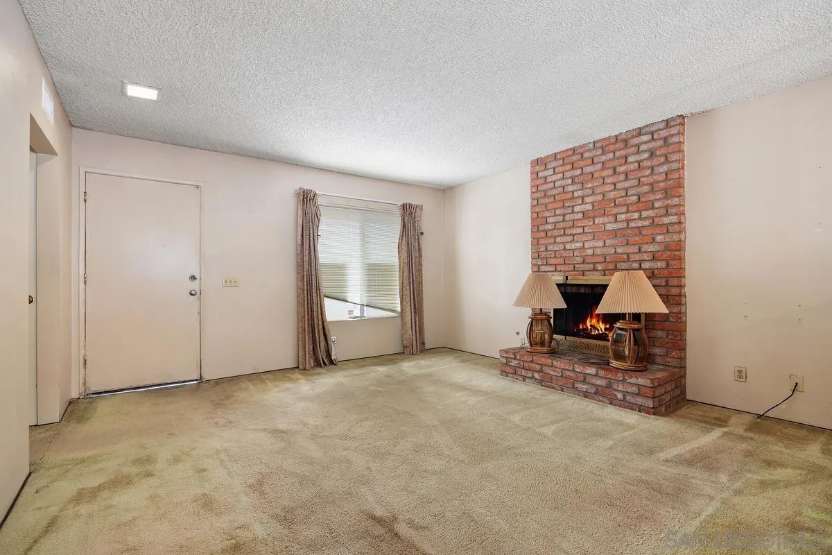 https://cdn.realtyfeed.com/cdn/127/260011391/8ea1b122cf907ebce75057c771114fb7.webp