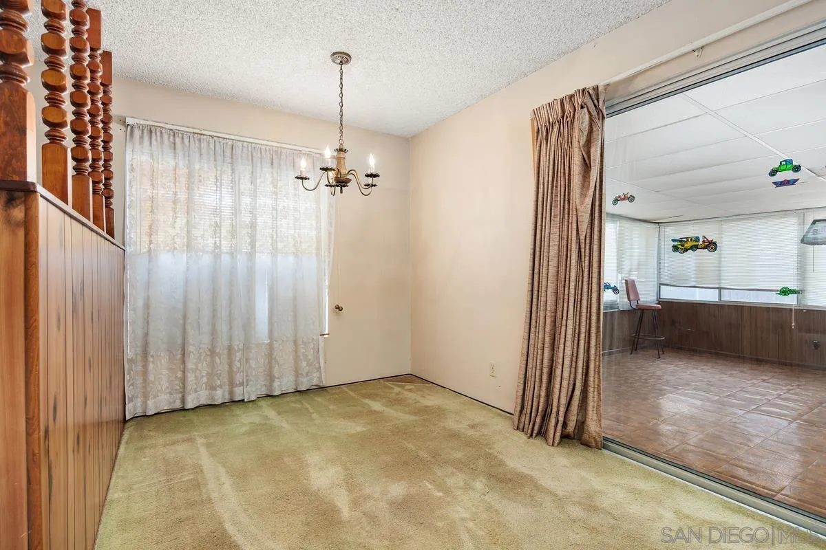 https://cdn.realtyfeed.com/cdn/127/260011391/a0d566be38930261cfe8aff80dbecd0d.webp