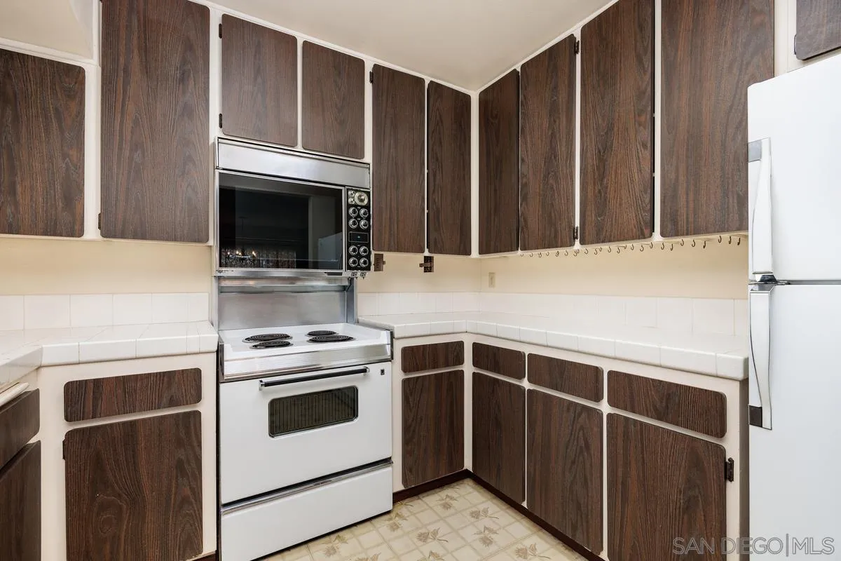 https://cdn.realtyfeed.com/cdn/127/260011391/f6c7084321b5c931731e0b1ca3495f13.webp