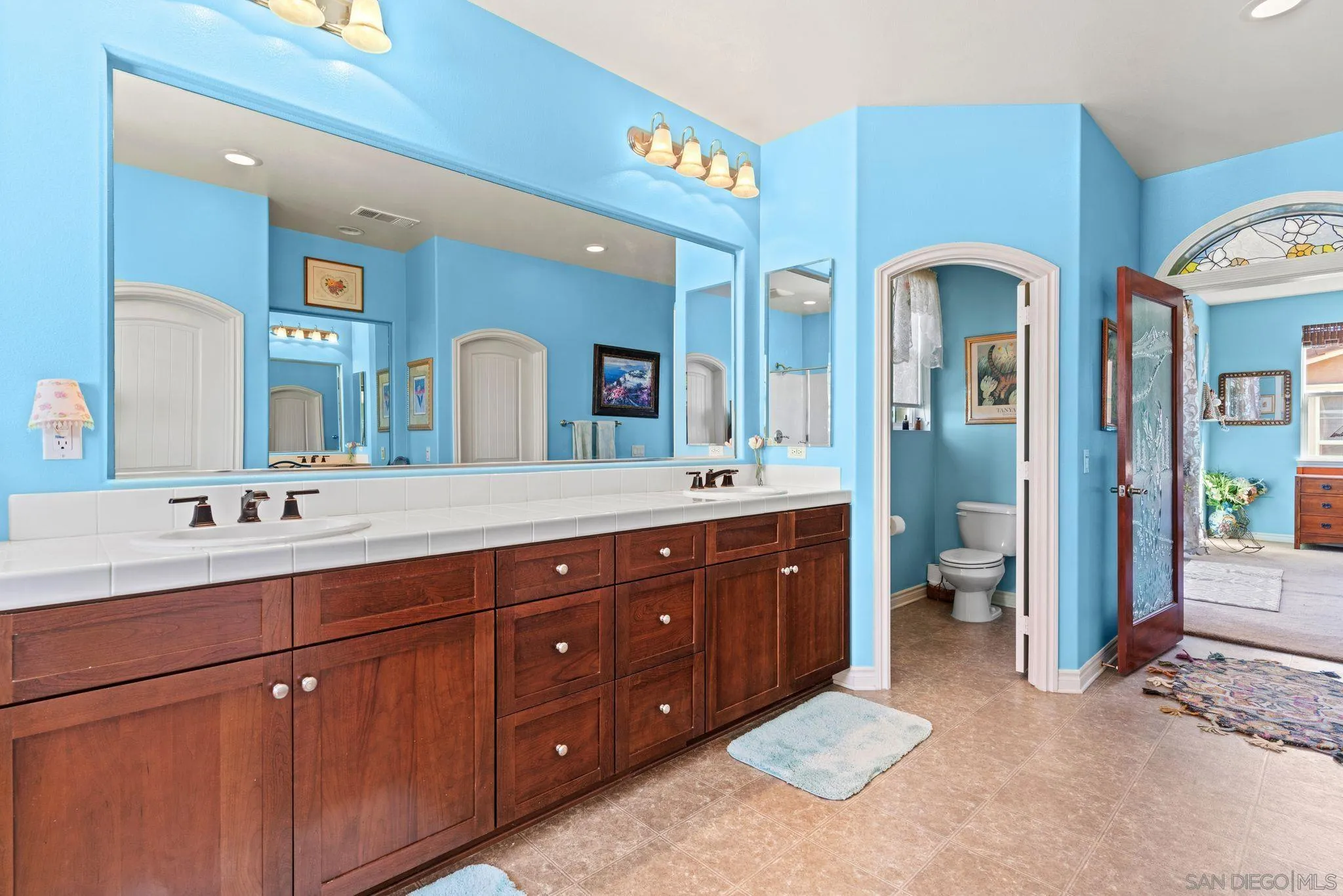https://cdn.realtyfeed.com/cdn/127/260011392/73234bf71daa546ab77511221e35a63a.webp