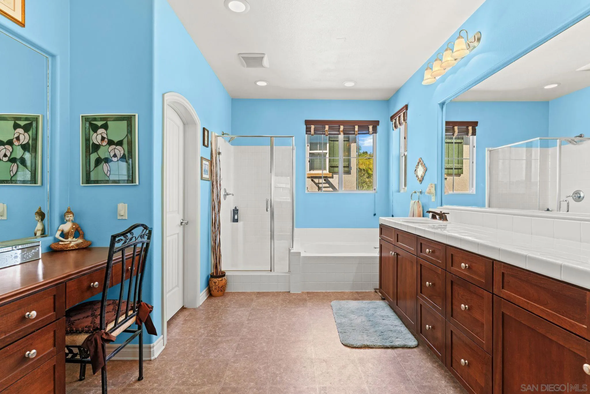 https://cdn.realtyfeed.com/cdn/127/260011392/b02103d9e2fdaa78cc3b47d69f406872.webp