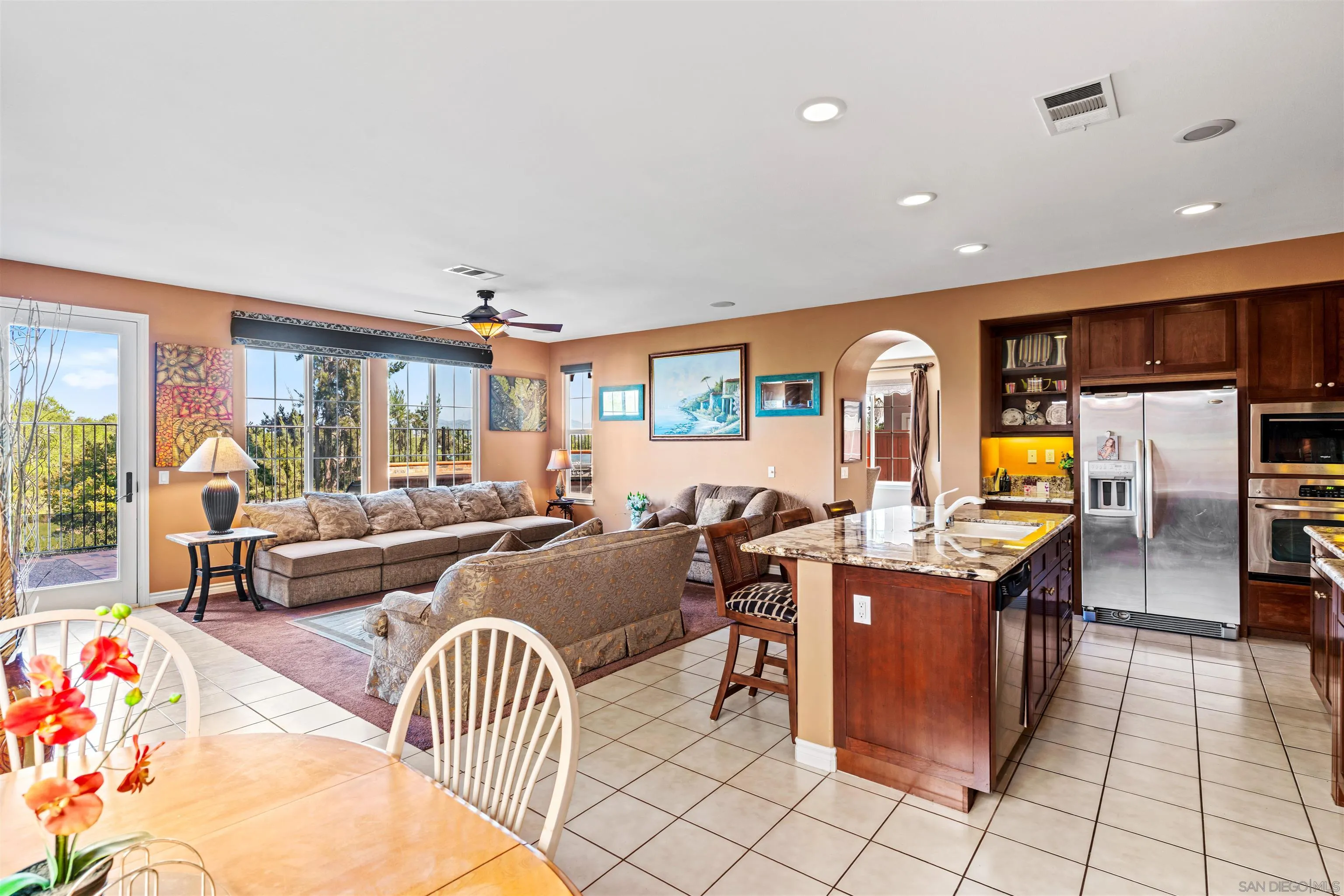 https://cdn.realtyfeed.com/cdn/127/260011392/d7c0af9b2abd12cebdb11bbd9bbaa581.webp
