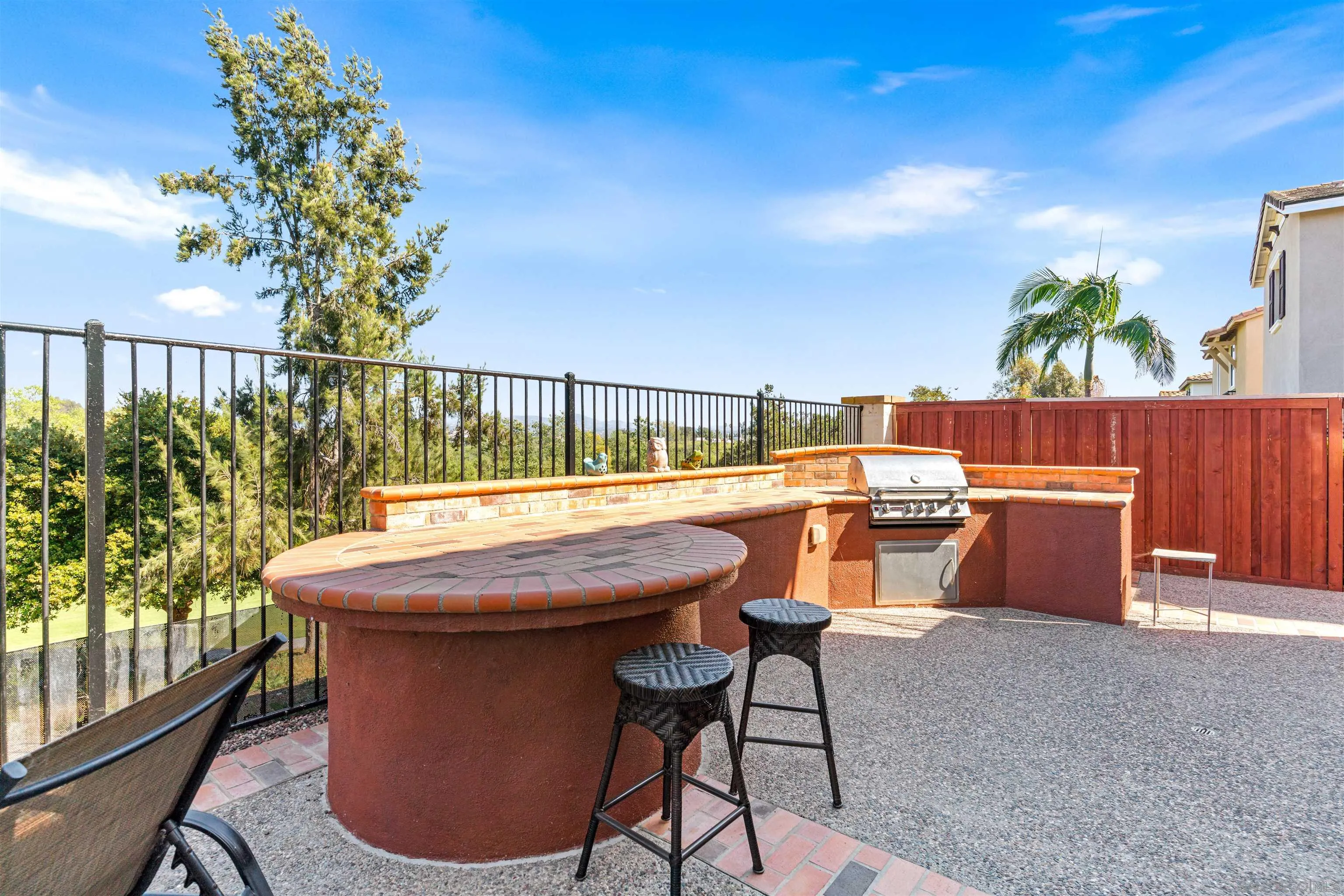 https://cdn.realtyfeed.com/cdn/127/260011392/f937607300d688ede045486b210201c7.webp