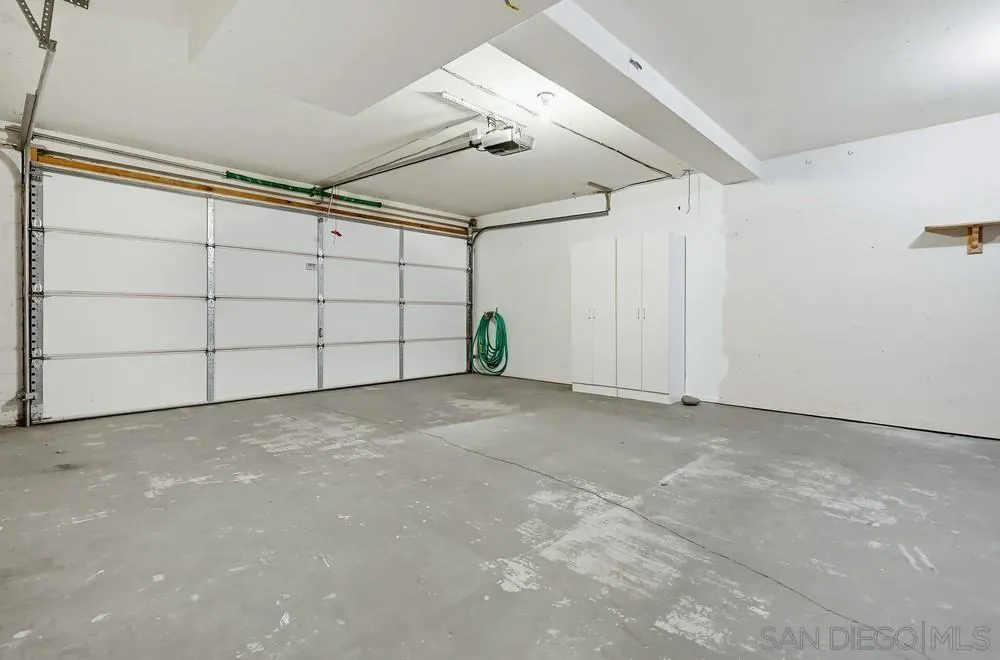 https://cdn.realtyfeed.com/cdn/127/260011395/0d01abb74a3e6e479f013b527bd3ac87.webp