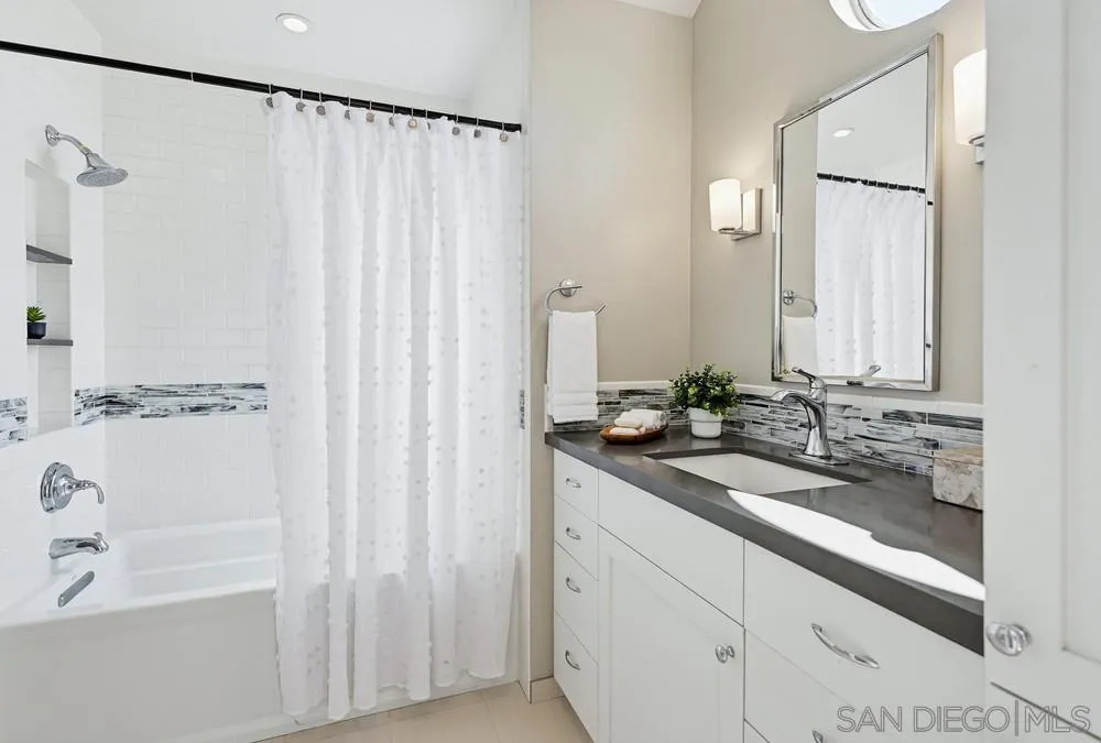 https://cdn.realtyfeed.com/cdn/127/260011395/329ccd81bd9edce1f980bdb9dc6b2623.webp