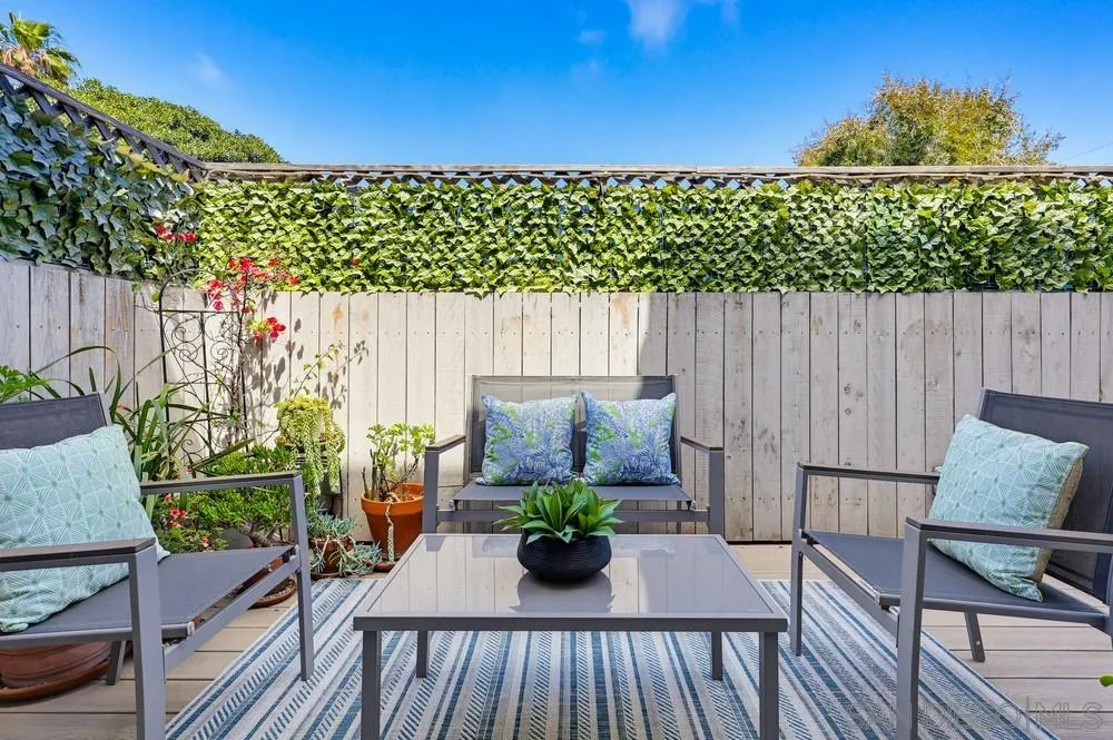 https://cdn.realtyfeed.com/cdn/127/260011395/73fa514b590735bb18a0ac61dbd76c99.webp