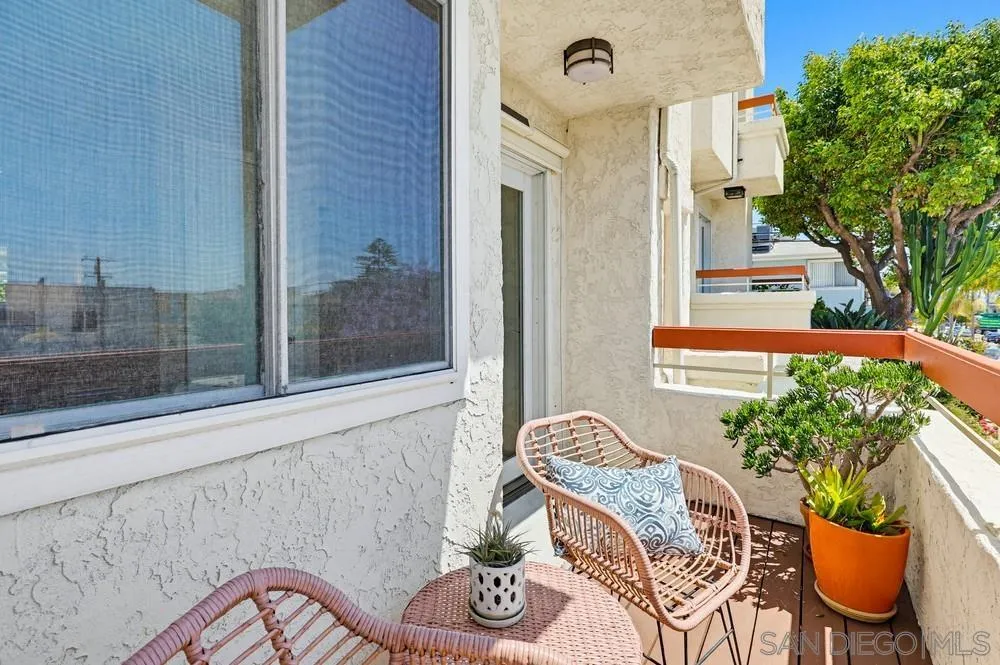 https://cdn.realtyfeed.com/cdn/127/260011395/f581cb70cf7c14f43b346a5082f159b2.webp