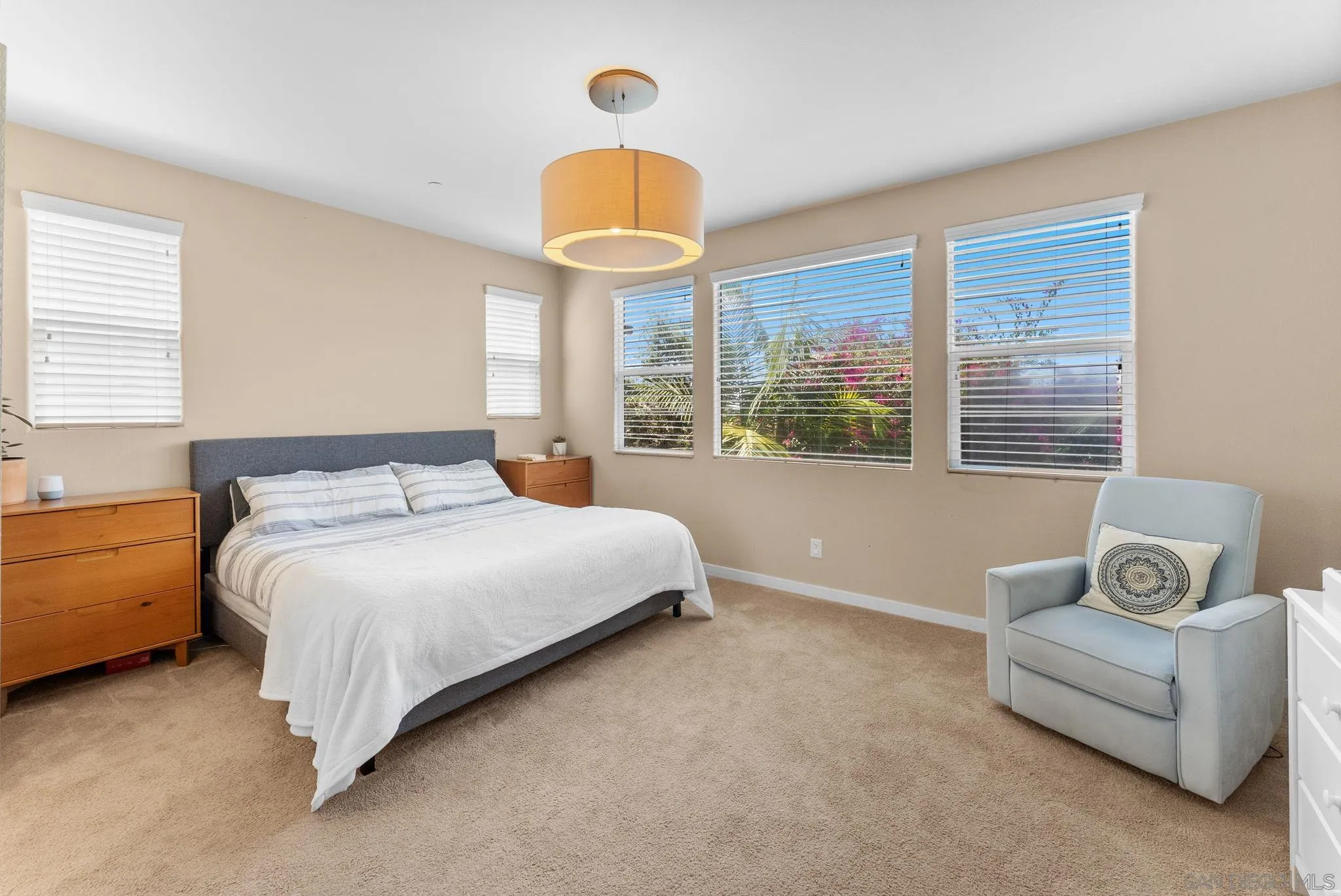 https://cdn.realtyfeed.com/cdn/127/260011397/117d4a0e8cb5c13bbca2befa463005e2.webp