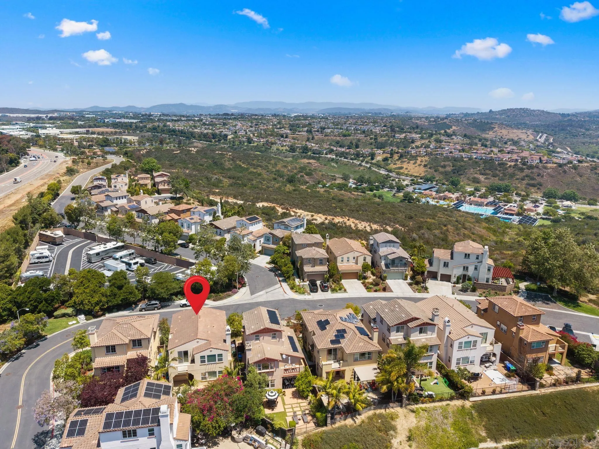 https://cdn.realtyfeed.com/cdn/127/260011397/41ee3b36f3769ea17a23e813fdc0082d.webp