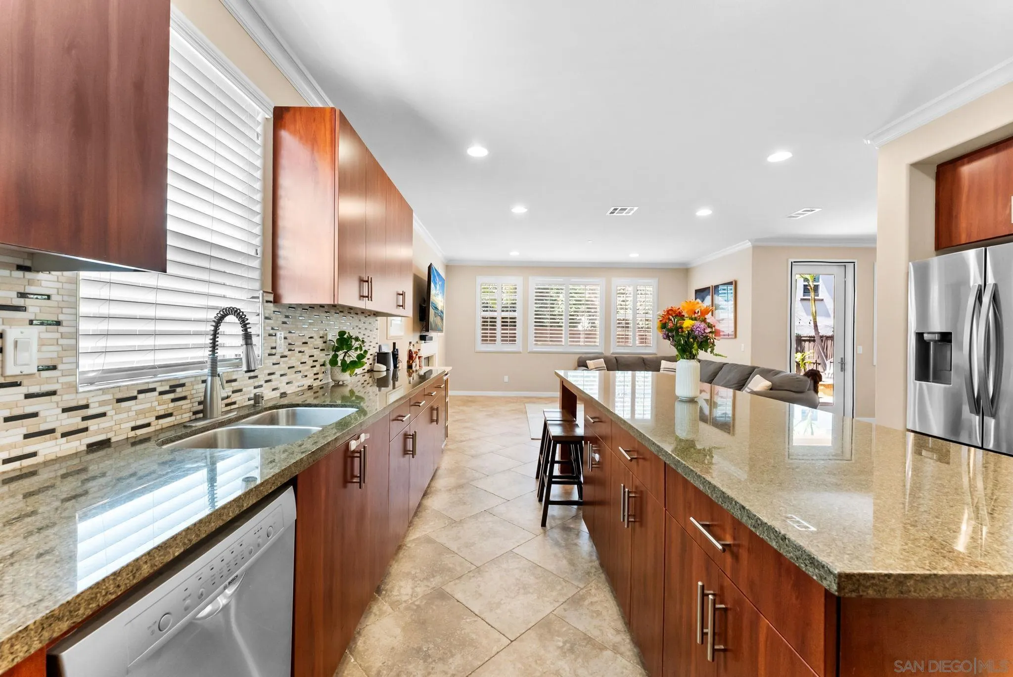 https://cdn.realtyfeed.com/cdn/127/260011397/aac0fb4015336e8d740005a227cc4ca1.webp