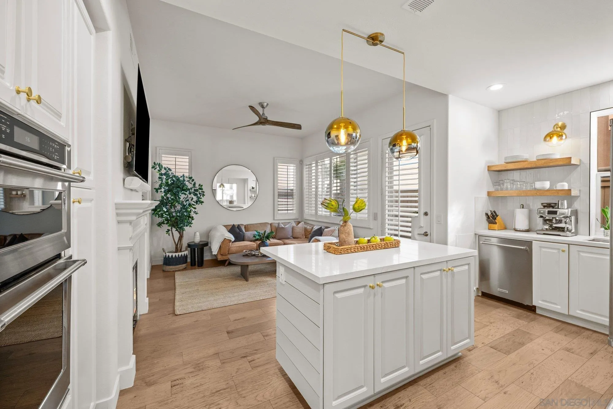 https://cdn.realtyfeed.com/cdn/127/260011398/58bd195880c3c744f705eaeeb8510cd6.webp