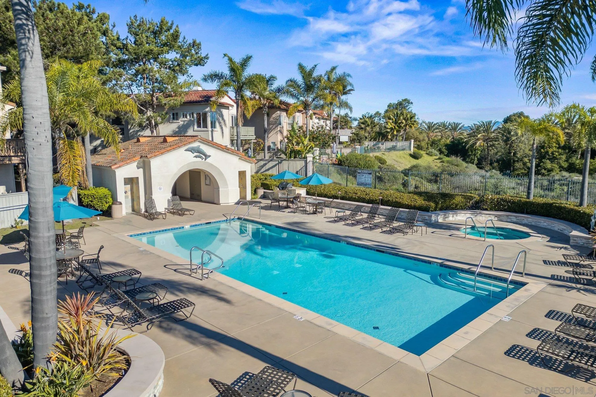 https://cdn.realtyfeed.com/cdn/127/260011398/a564bd41af34a573881d13d8cfa78fa2.webp