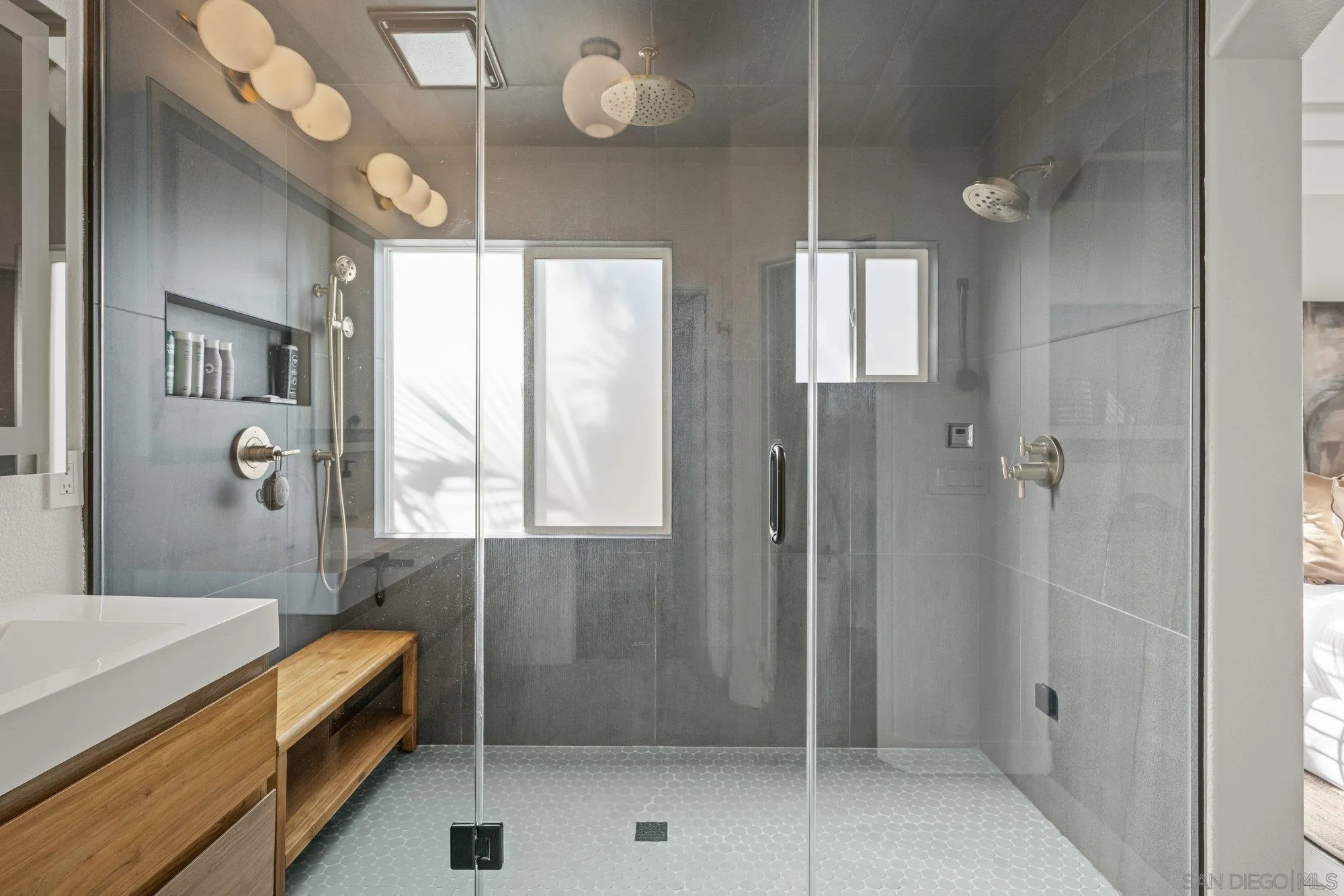 https://cdn.realtyfeed.com/cdn/127/260011398/e231054e5b08f106c6655fa828106c5d.webp