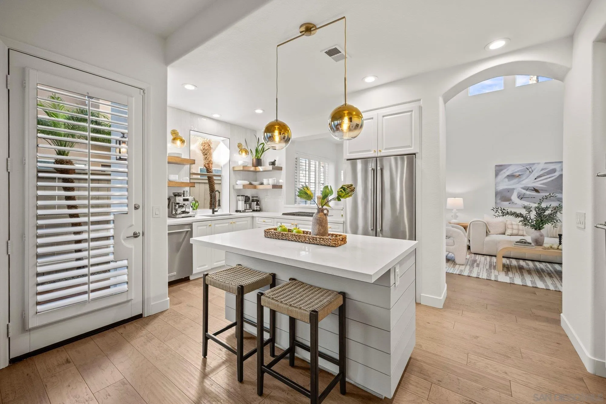 https://cdn.realtyfeed.com/cdn/127/260011398/f0a475f47231d3a5580fde1c139bc733.webp