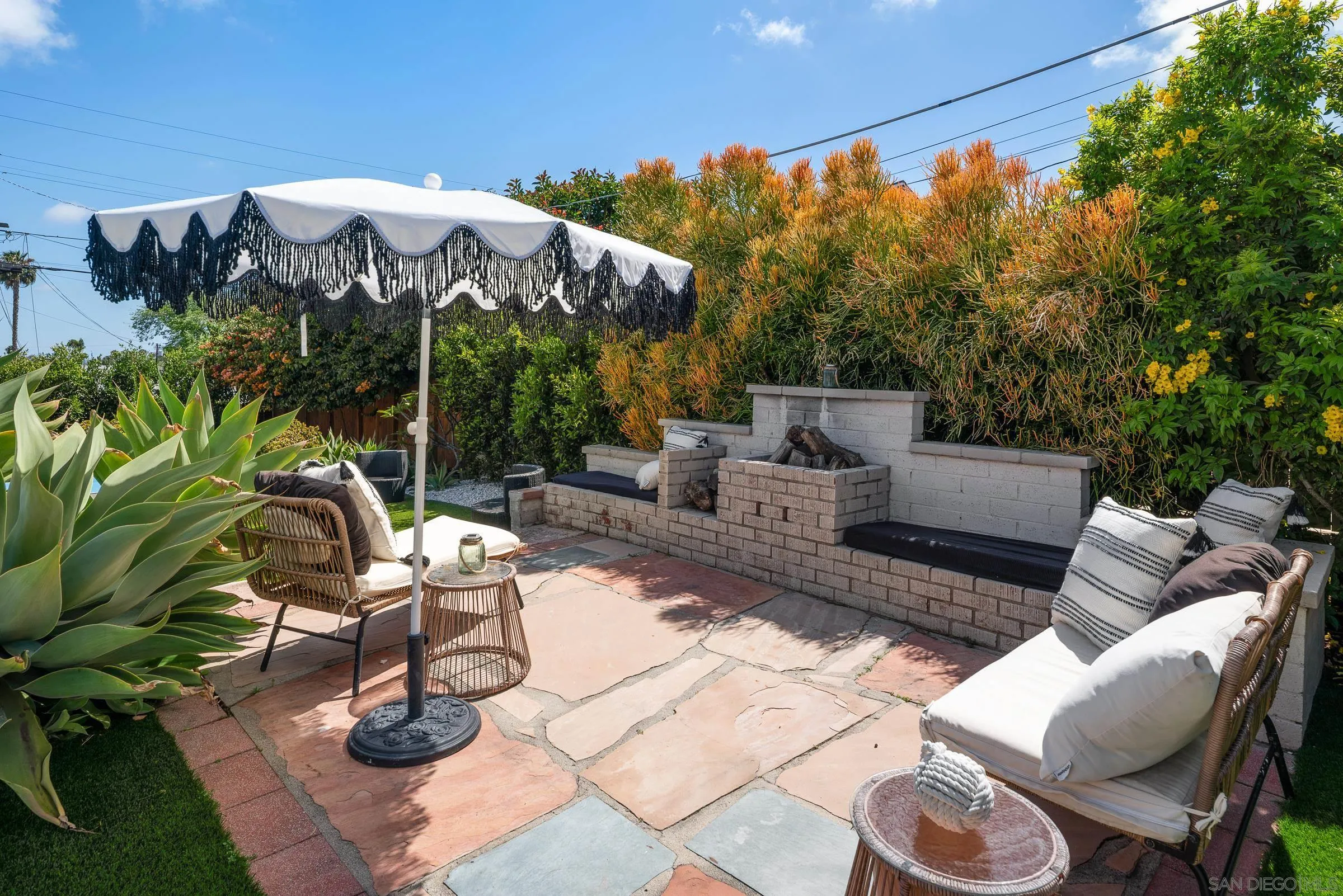 https://cdn.realtyfeed.com/cdn/127/260011399/1fa2147a2c1d8d00aaf53537557cc8a3.webp