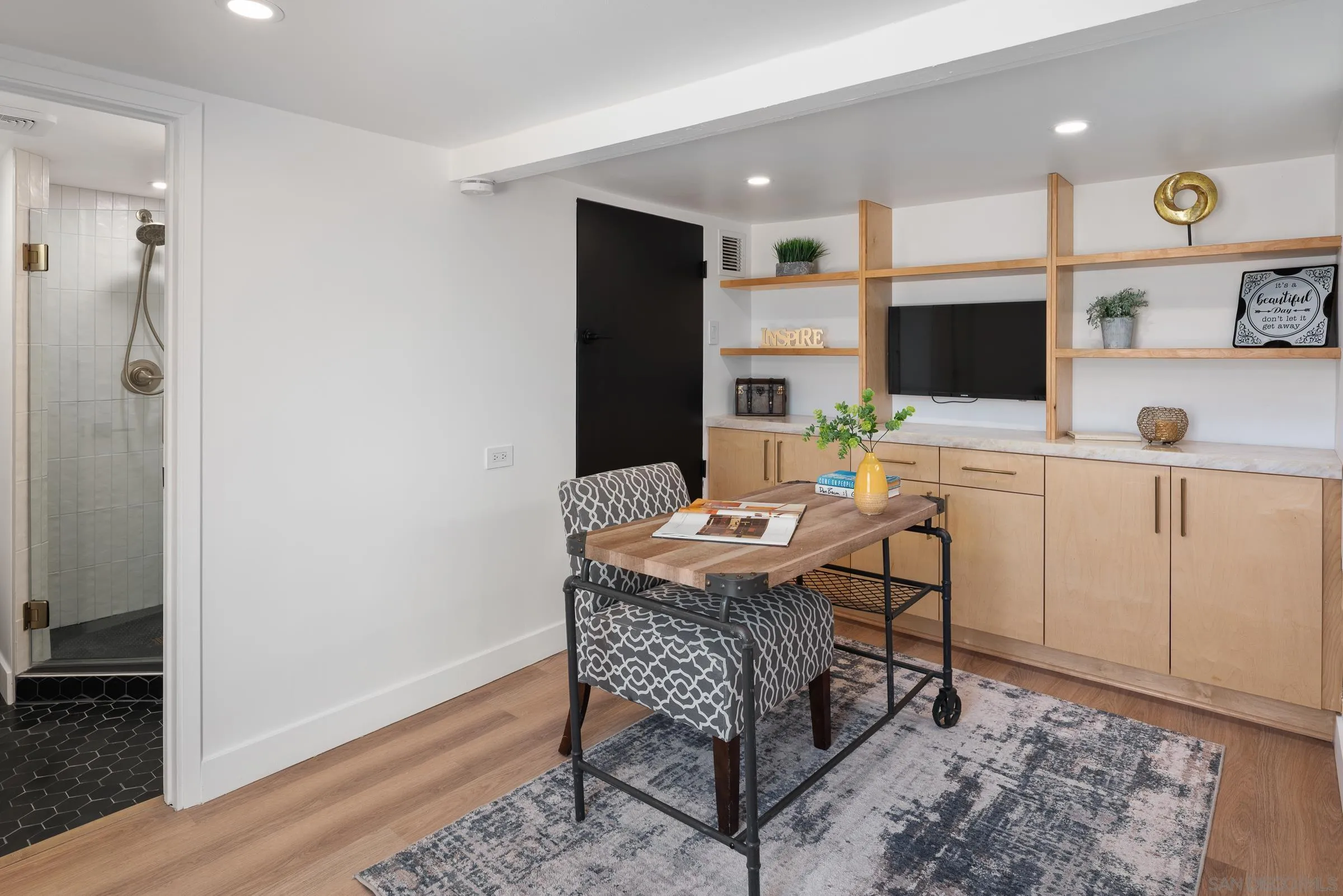 https://cdn.realtyfeed.com/cdn/127/260011399/24df2048d31a9c20e6017566a906da56.webp