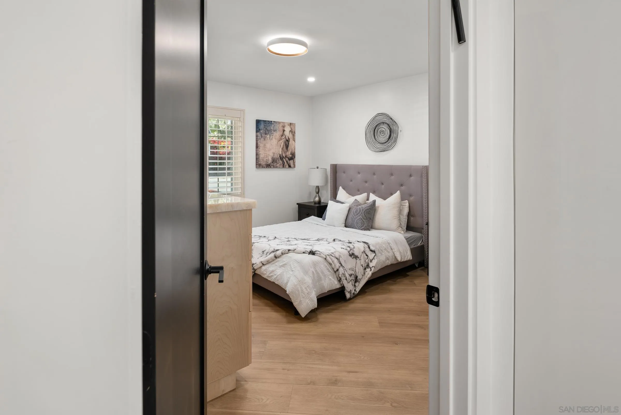 https://cdn.realtyfeed.com/cdn/127/260011399/671f203f8ec731c33229cfd98a91f361.webp