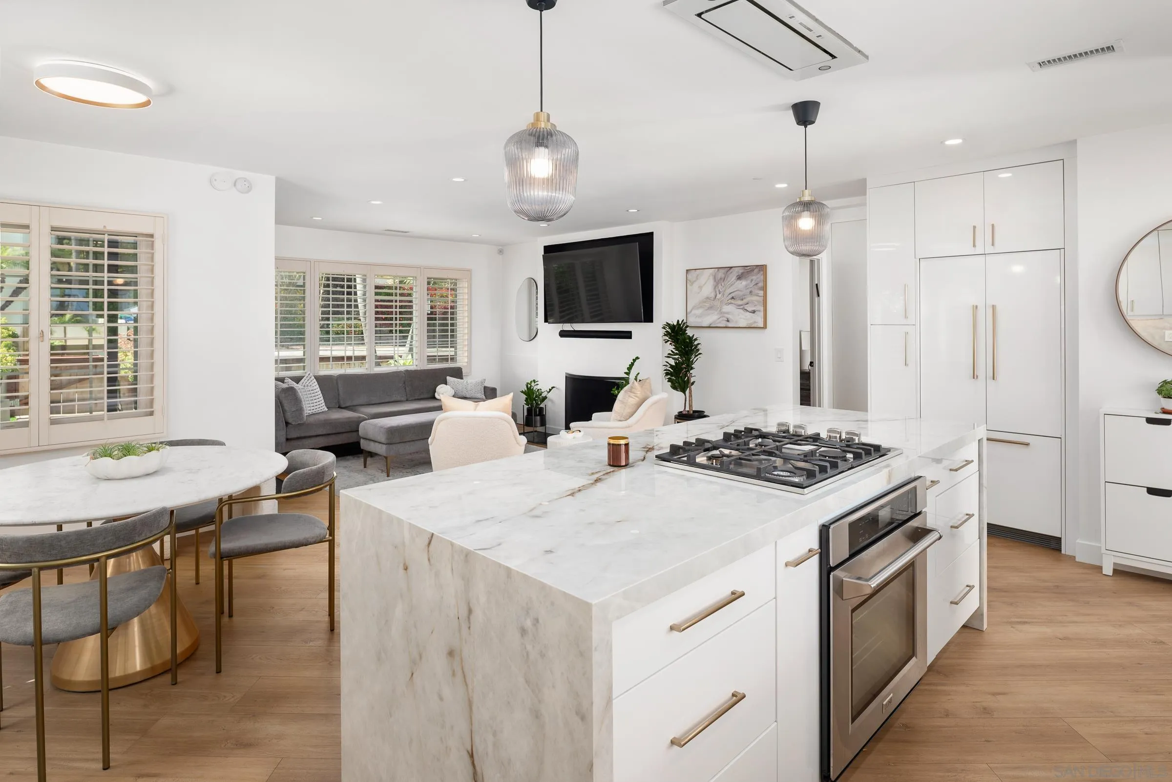 https://cdn.realtyfeed.com/cdn/127/260011399/a457072a5e222ace4c880bcd2c1b8273.webp